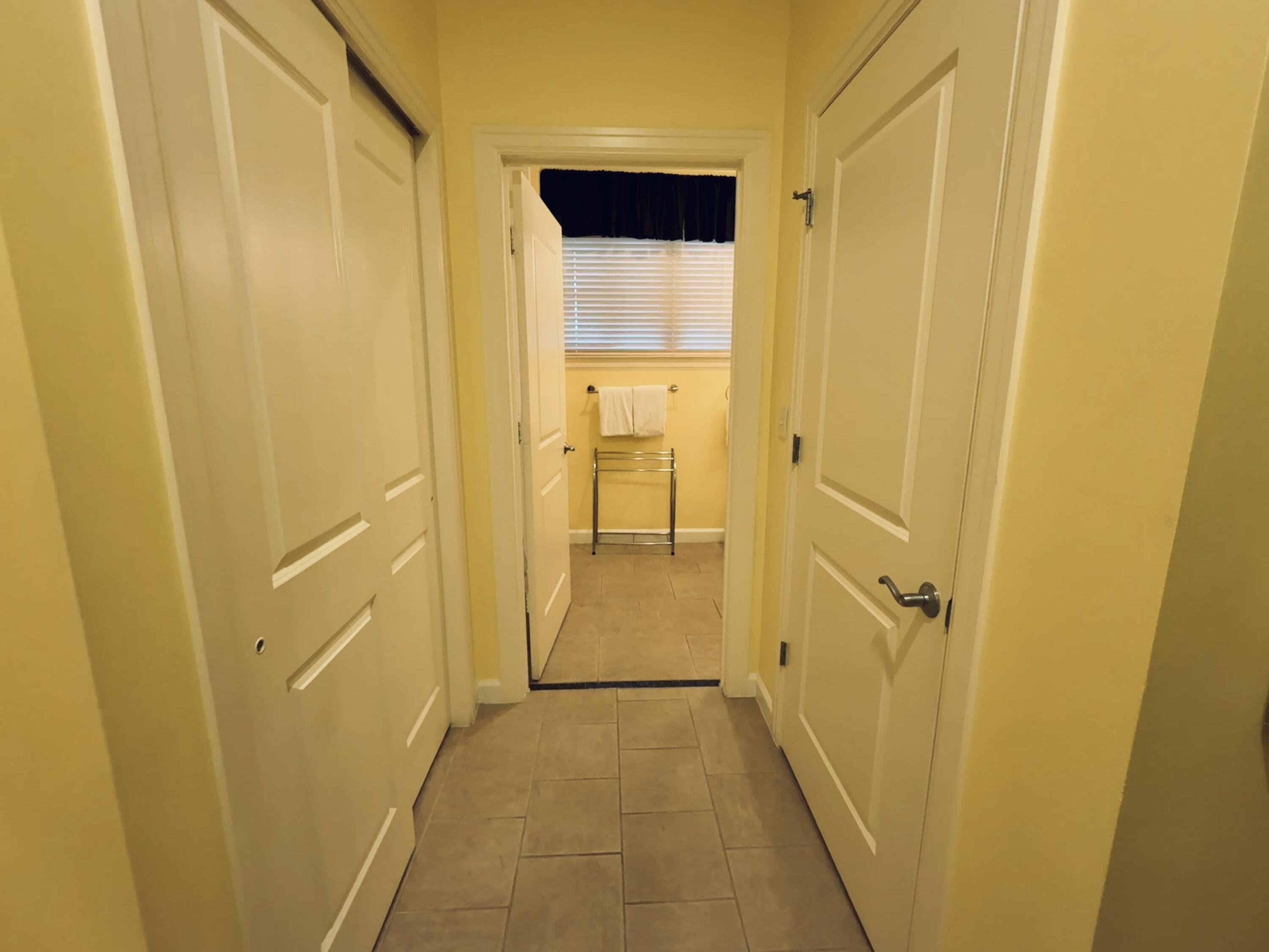 EN SOLEIL CONDOMINIUMS - Residential