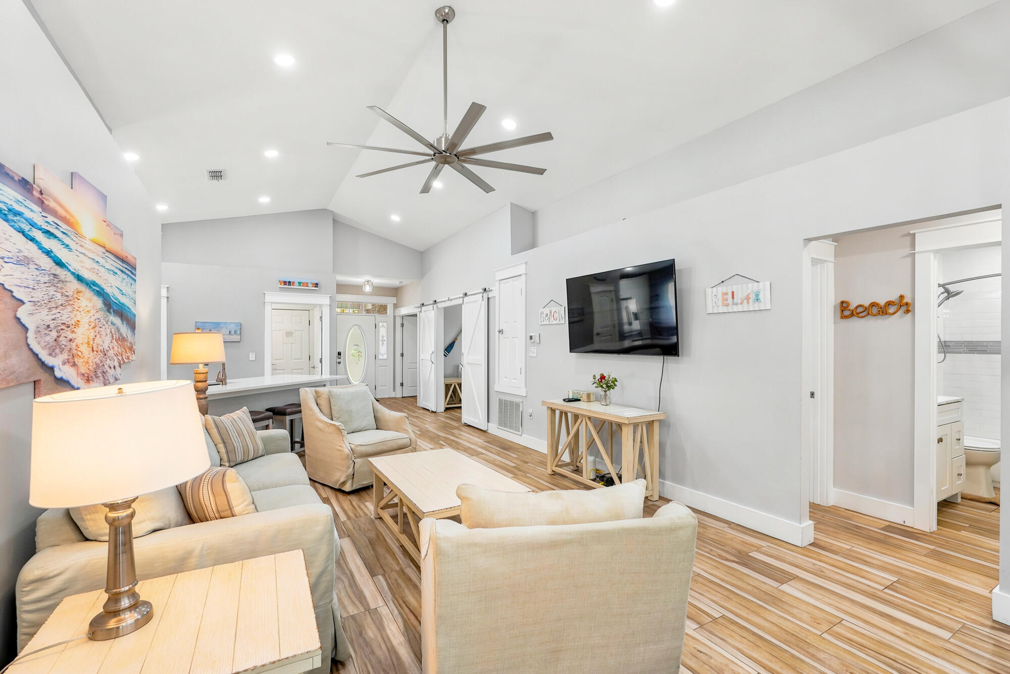 PARADISE RETREAT - Residential