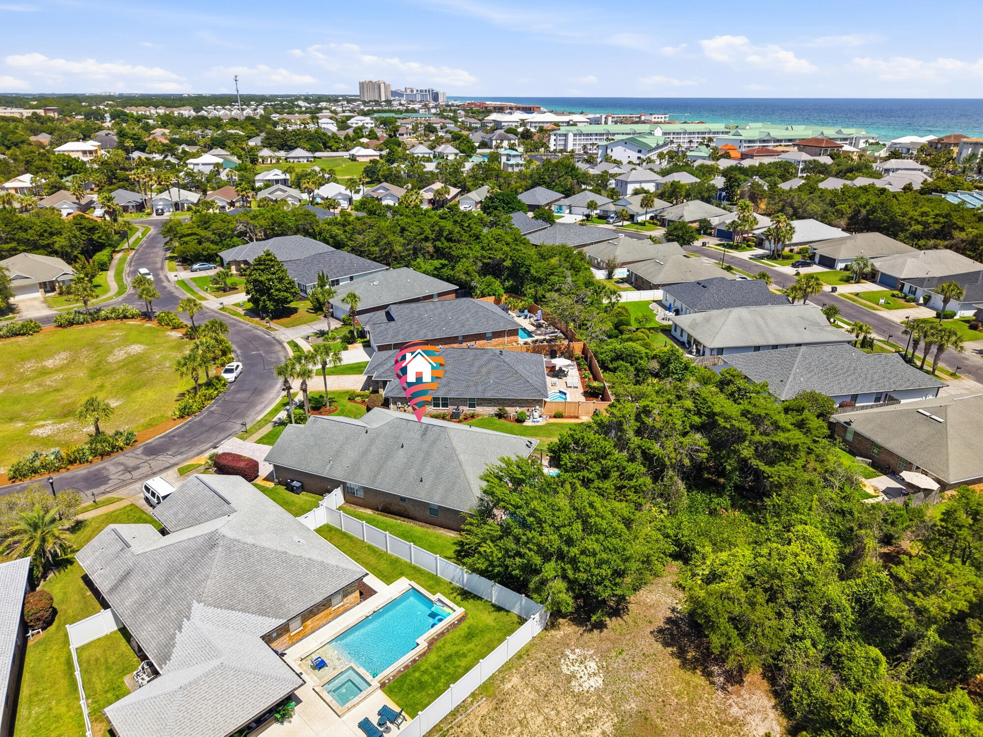 PARADISE RETREAT - Residential