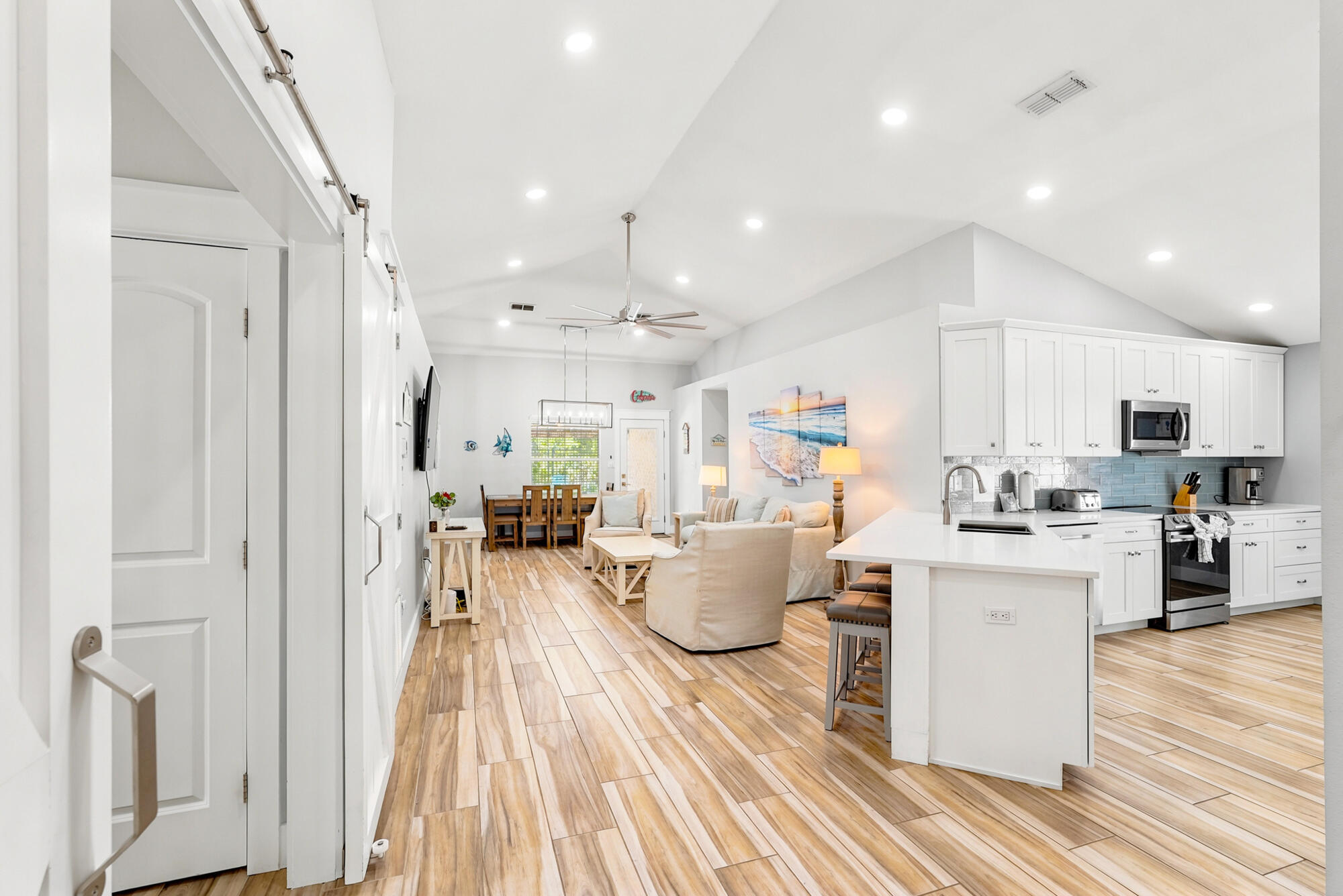 PARADISE RETREAT - Residential