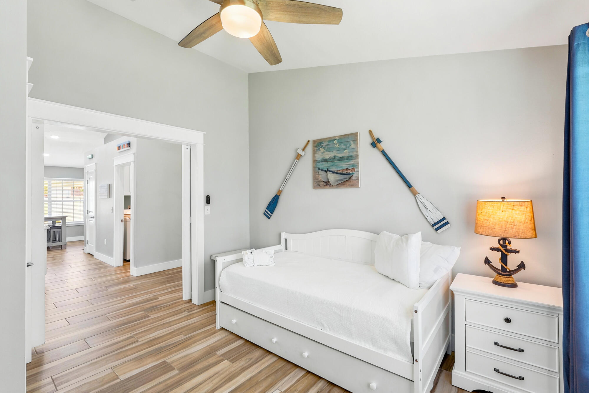 PARADISE RETREAT - Residential