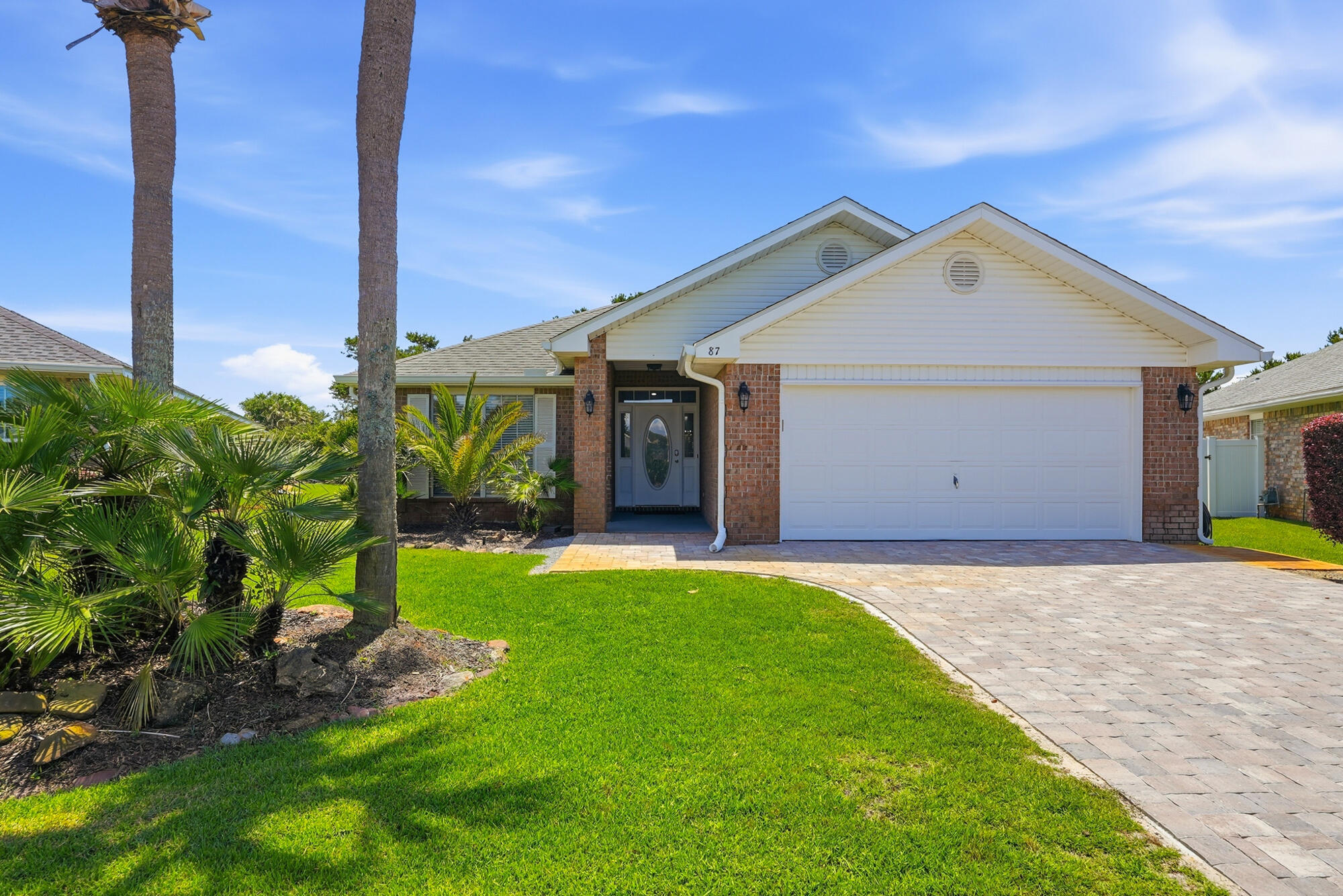 PARADISE RETREAT - Residential