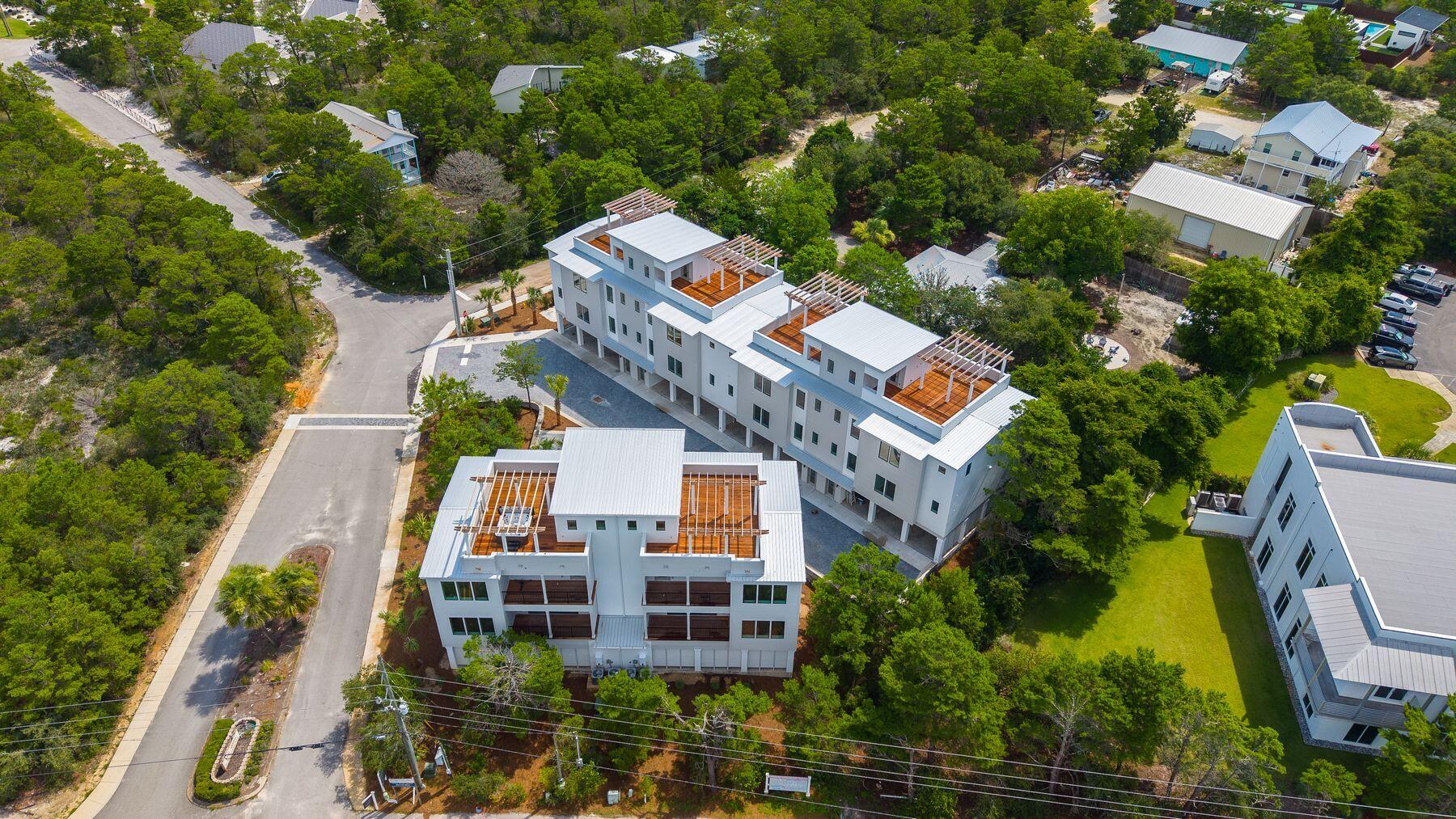 Blu Wave Luxury Residences - Residential