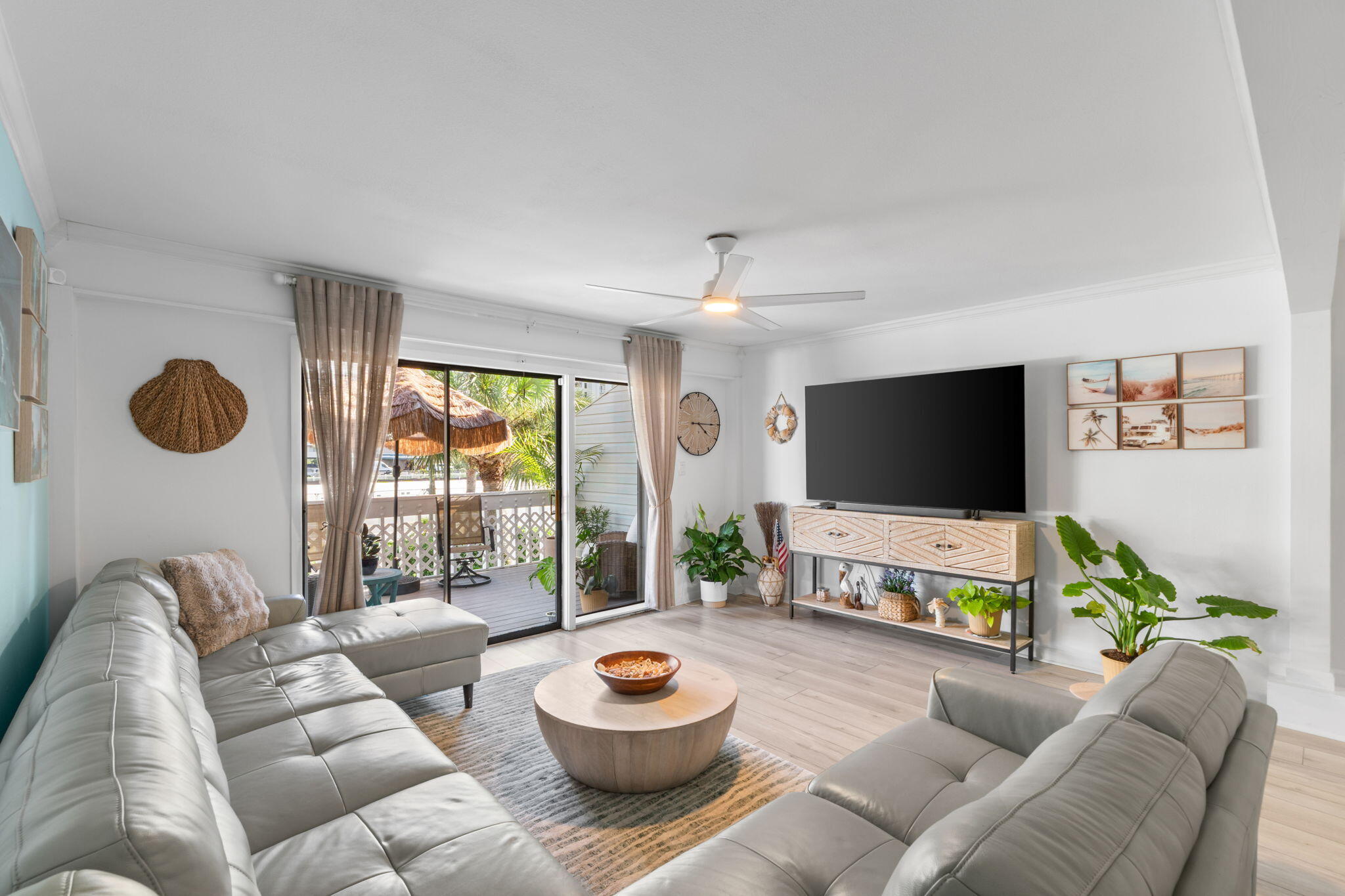 SANDCASTLE BEACH HOMES PH 1 - Residential
