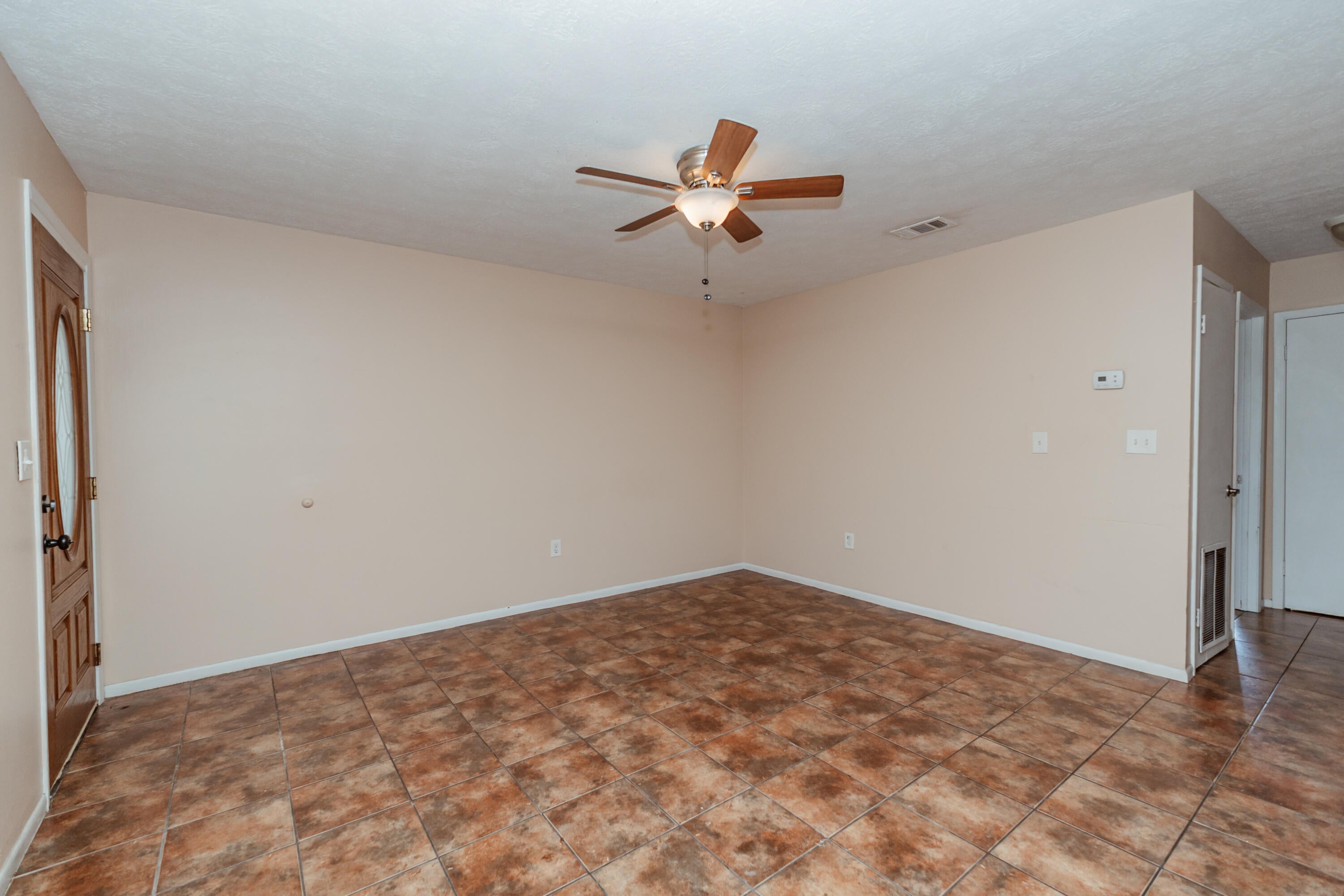 BAY BREEZE - Residential Lease
