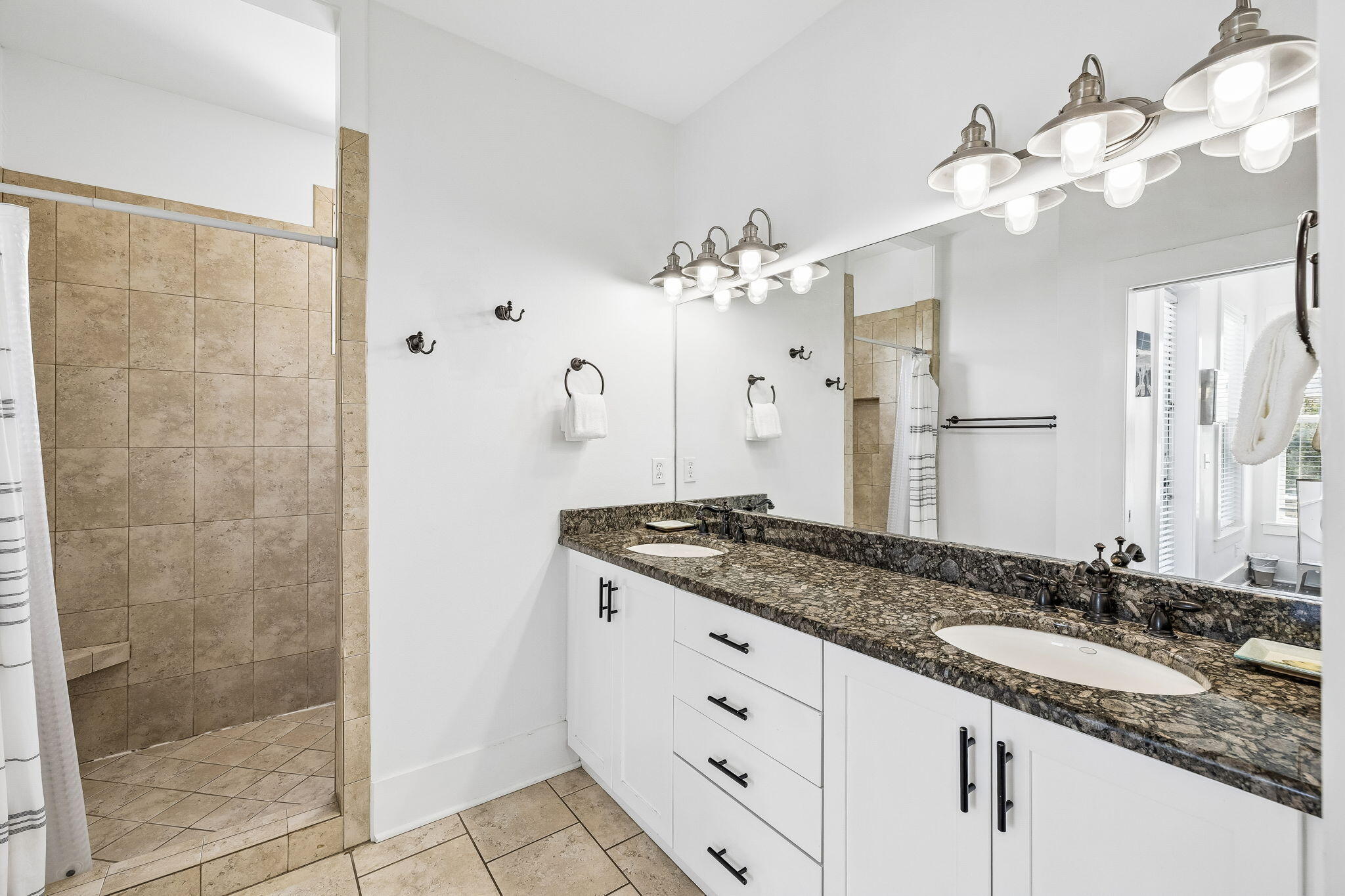SEAGROVE 1ST ADDN - Residential