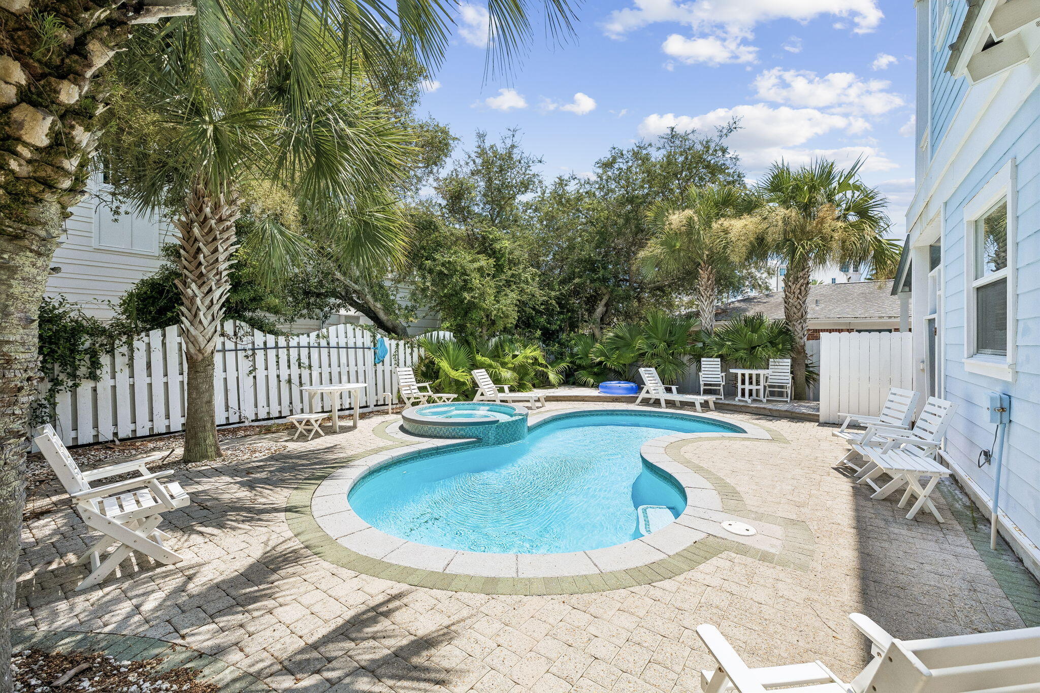 SEAGROVE 1ST ADDN - Residential