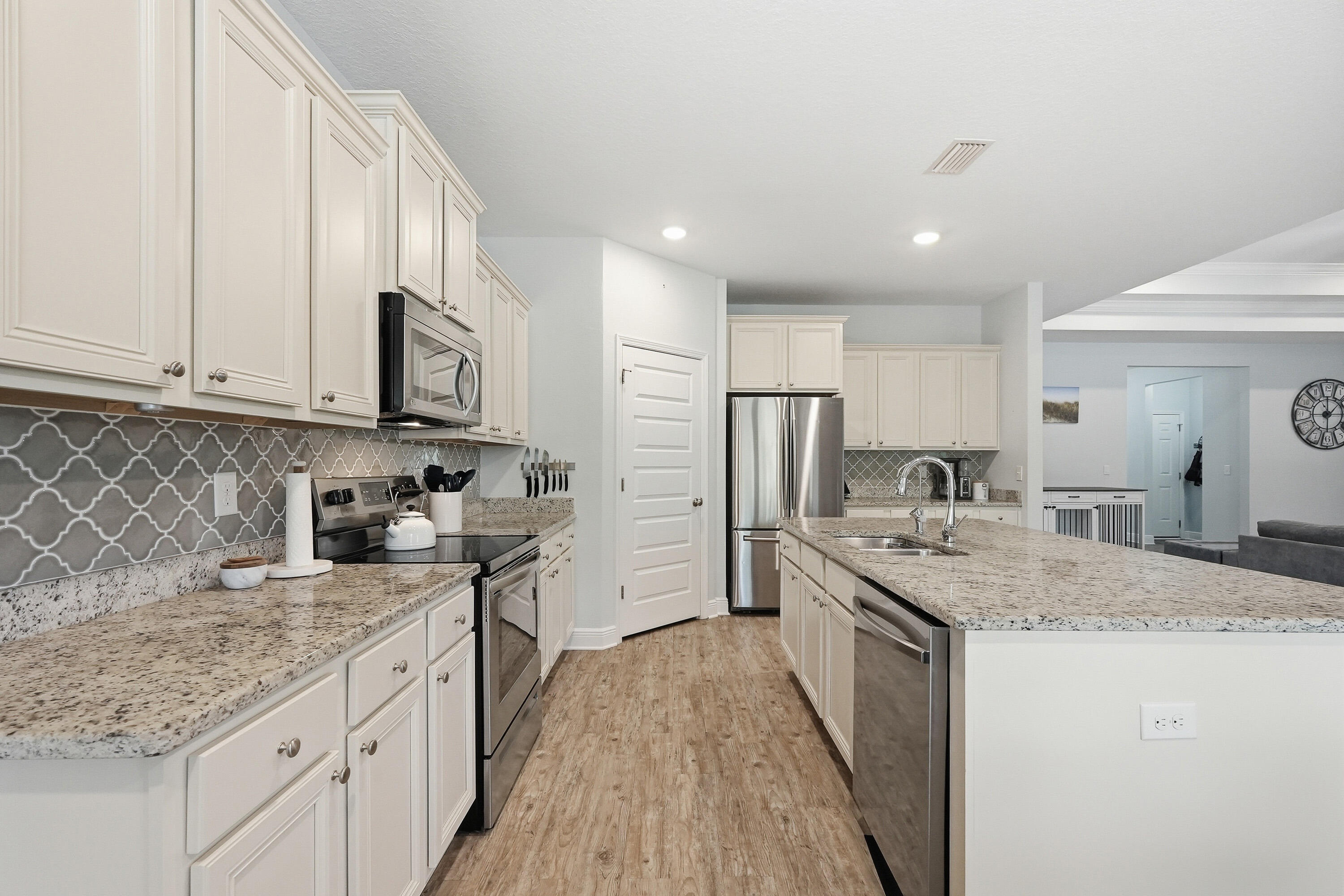 TREASURE ISLE ESTATES - Residential