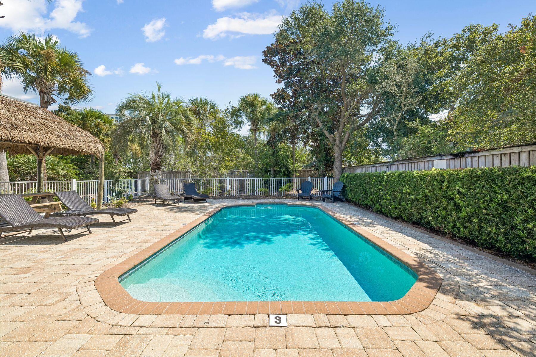 BLUE MOUNTAIN BEACH - Residential