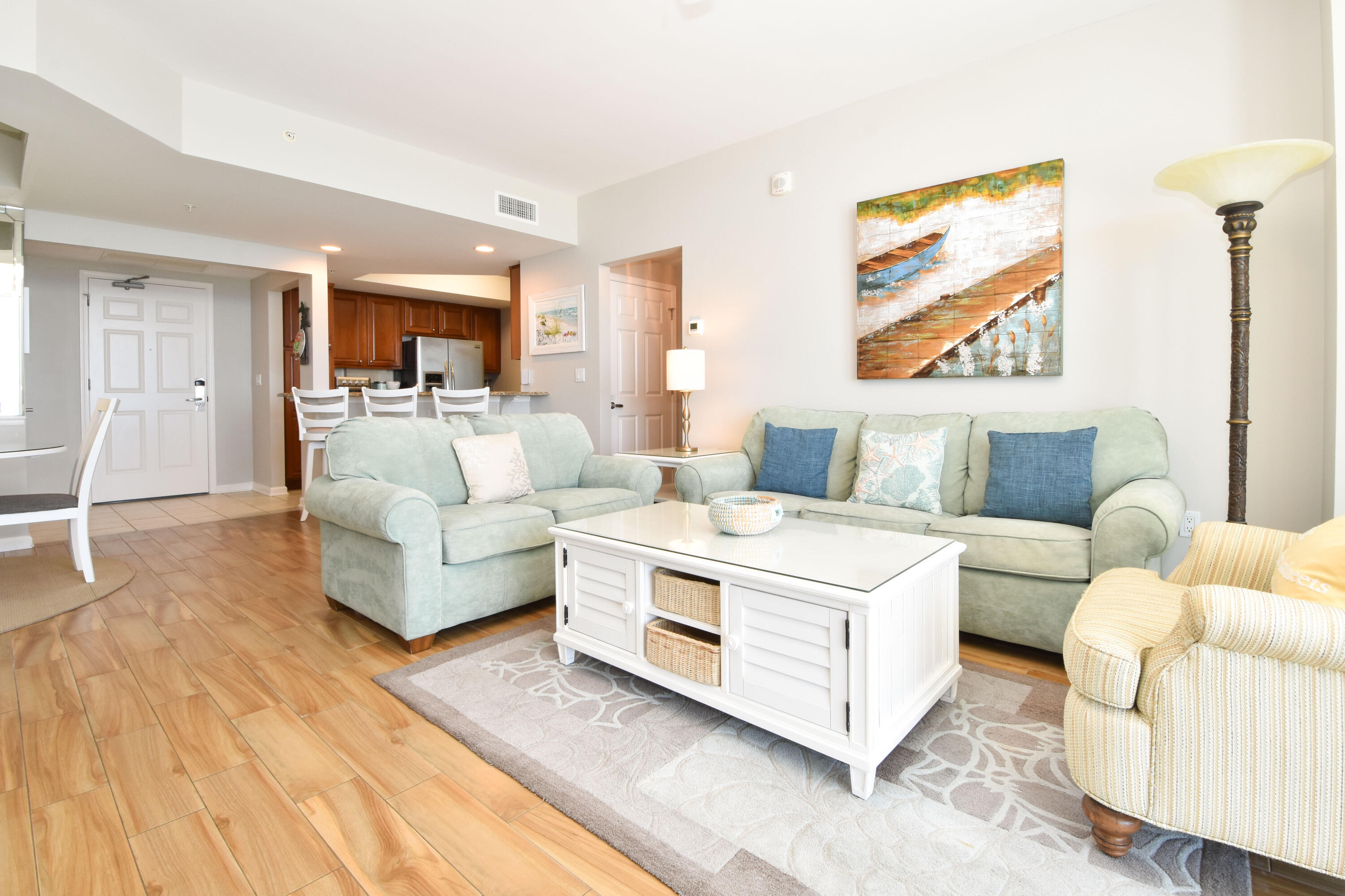 SILVER BEACH TOWERS - Residential