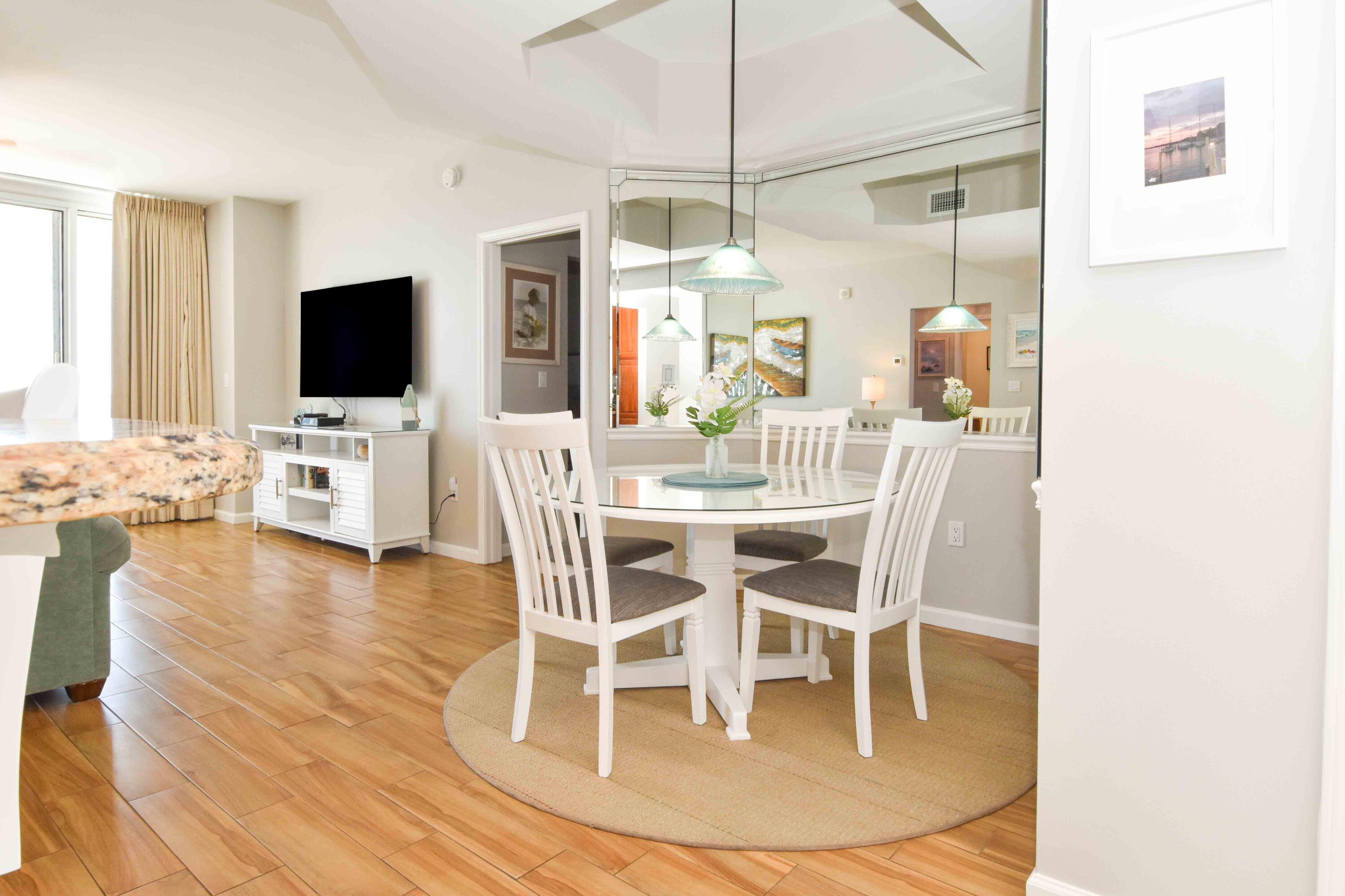 SILVER BEACH TOWERS - Residential