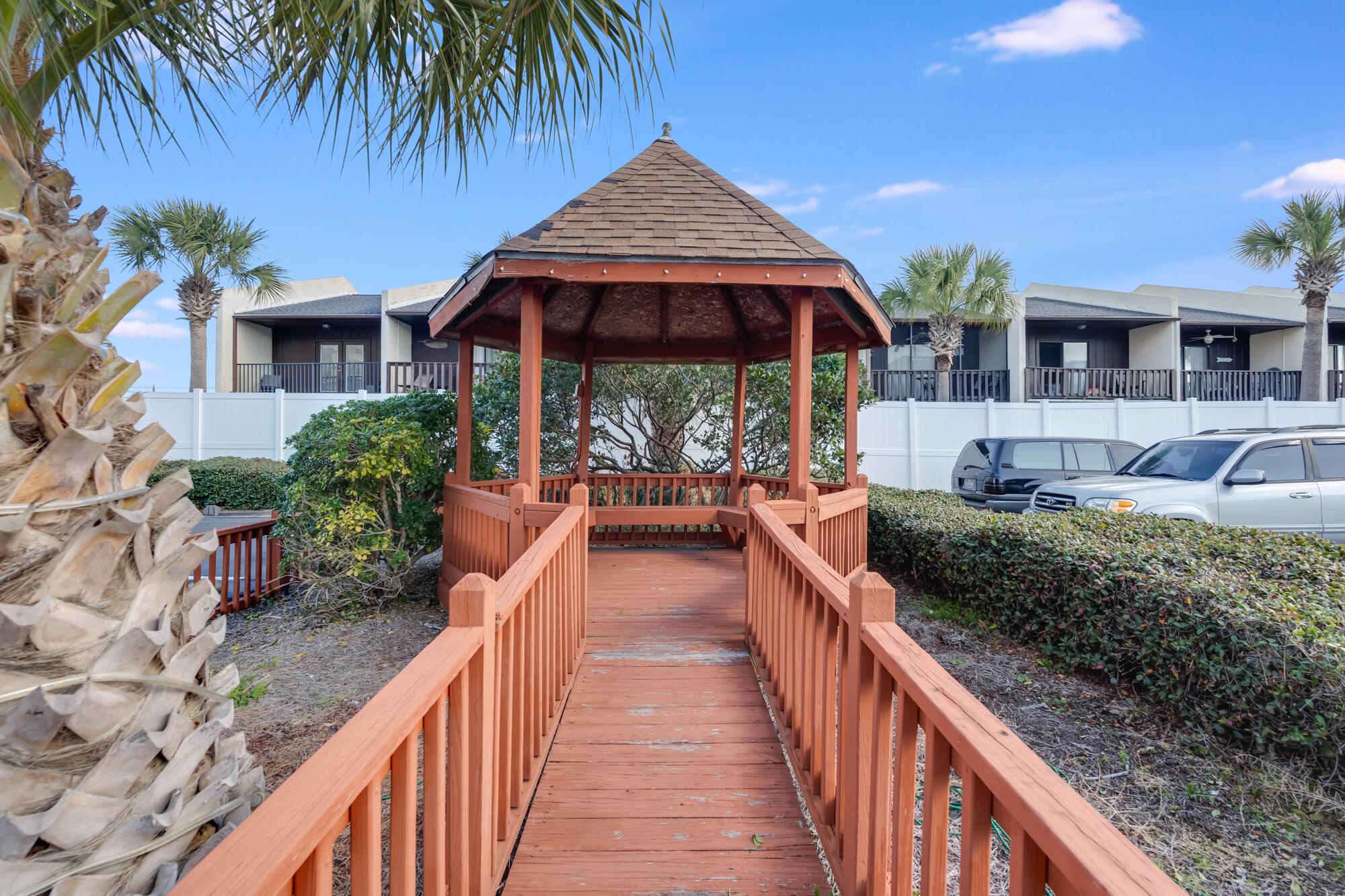 Mariner West Condiminium - Residential