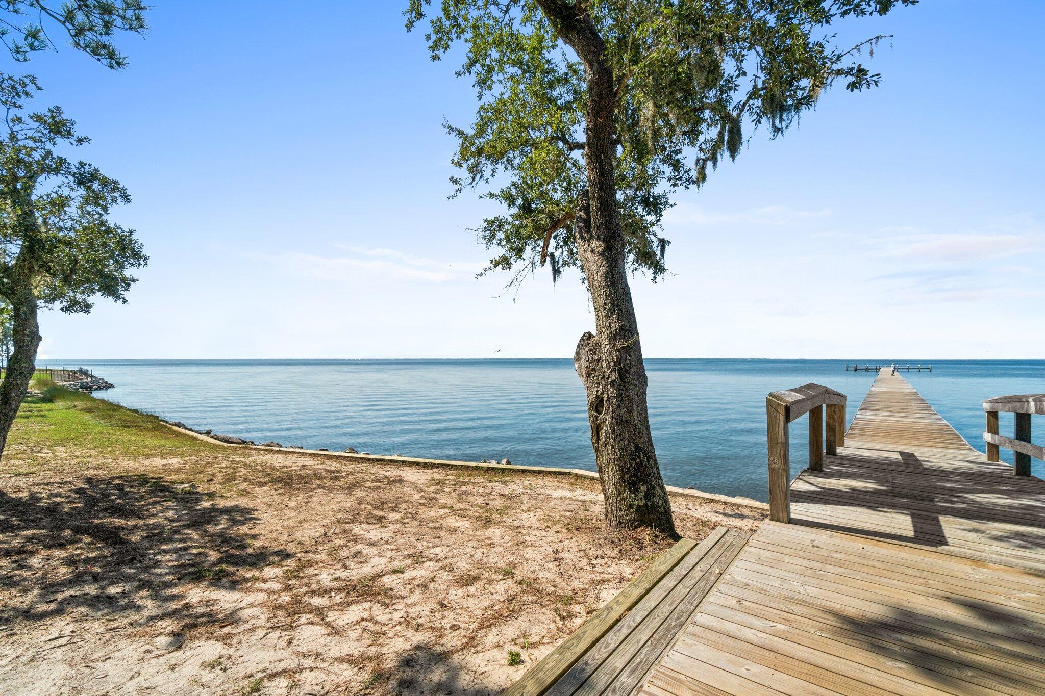 HAMMOCK BAY - BIRD SONG - Residential