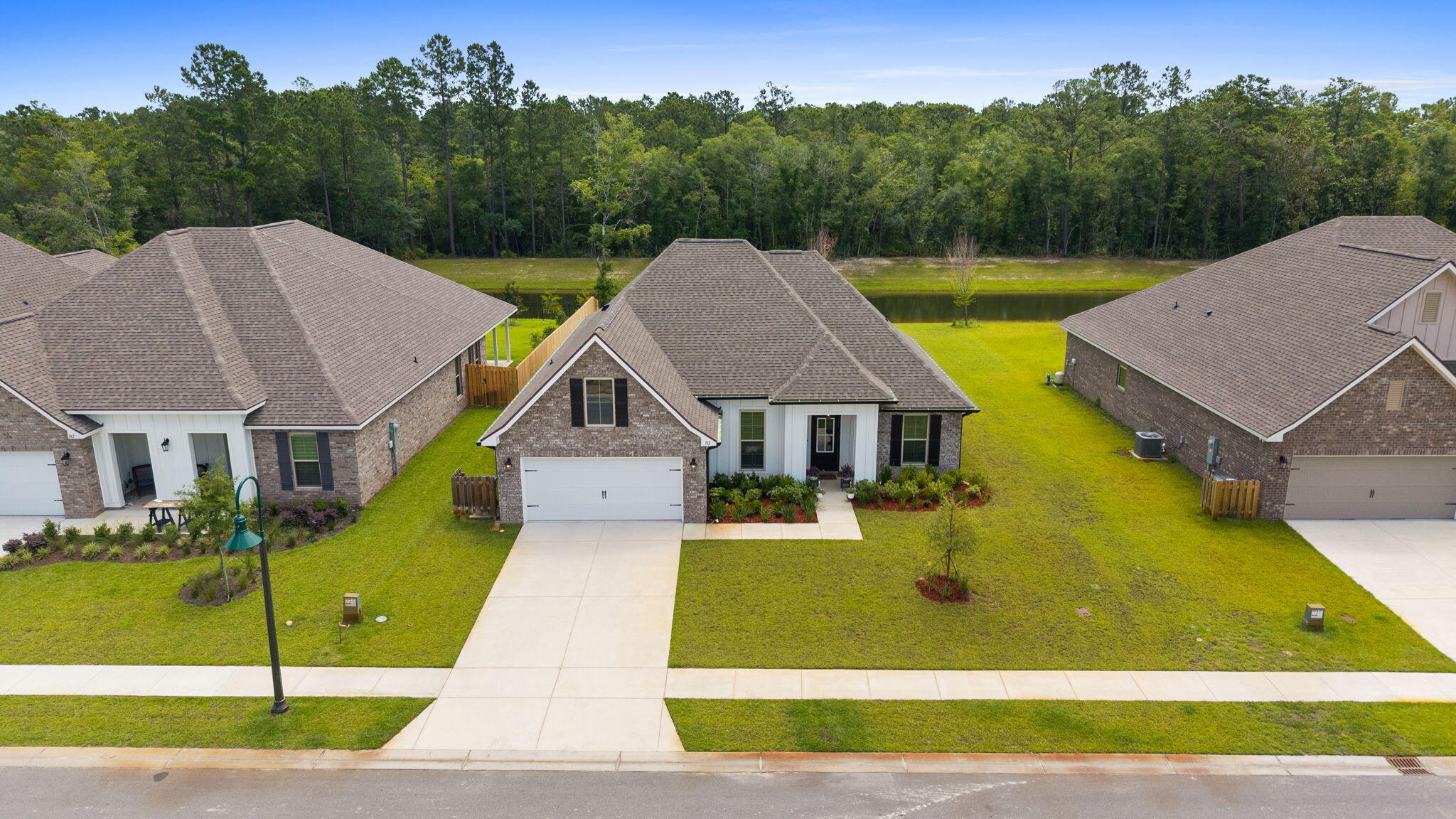 HAMMOCK BAY - BIRD SONG - Residential