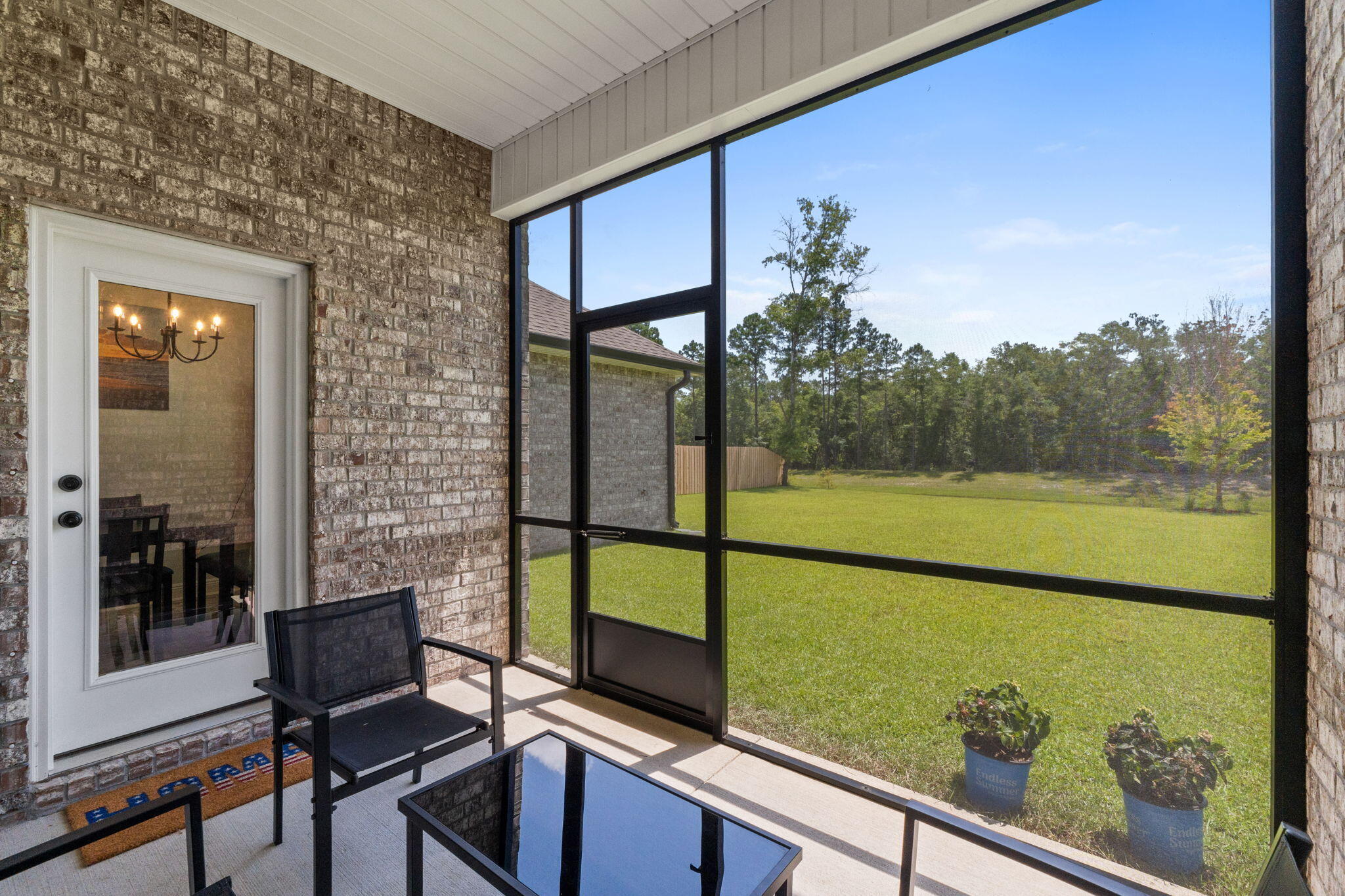 HAMMOCK BAY - BIRD SONG - Residential