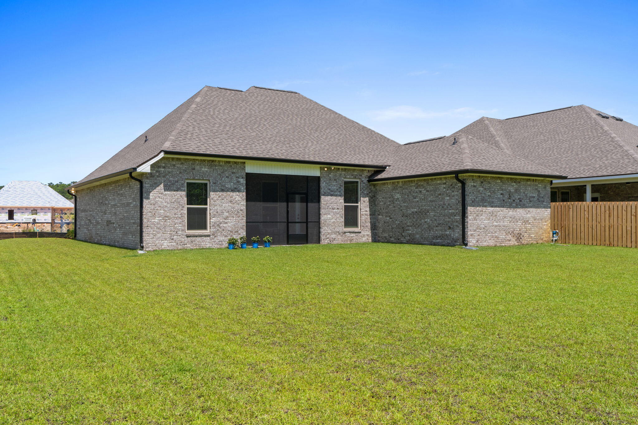 HAMMOCK BAY - BIRD SONG - Residential