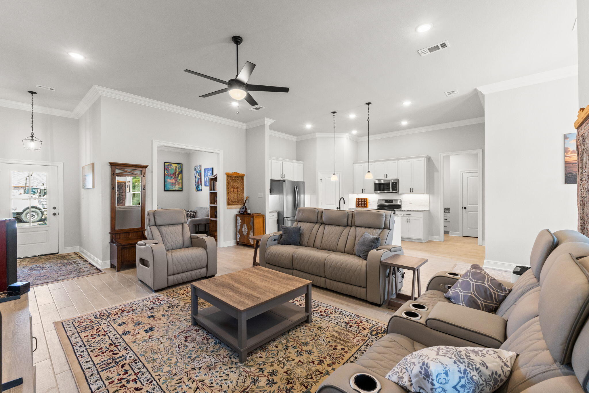 HAMMOCK BAY - BIRD SONG - Residential
