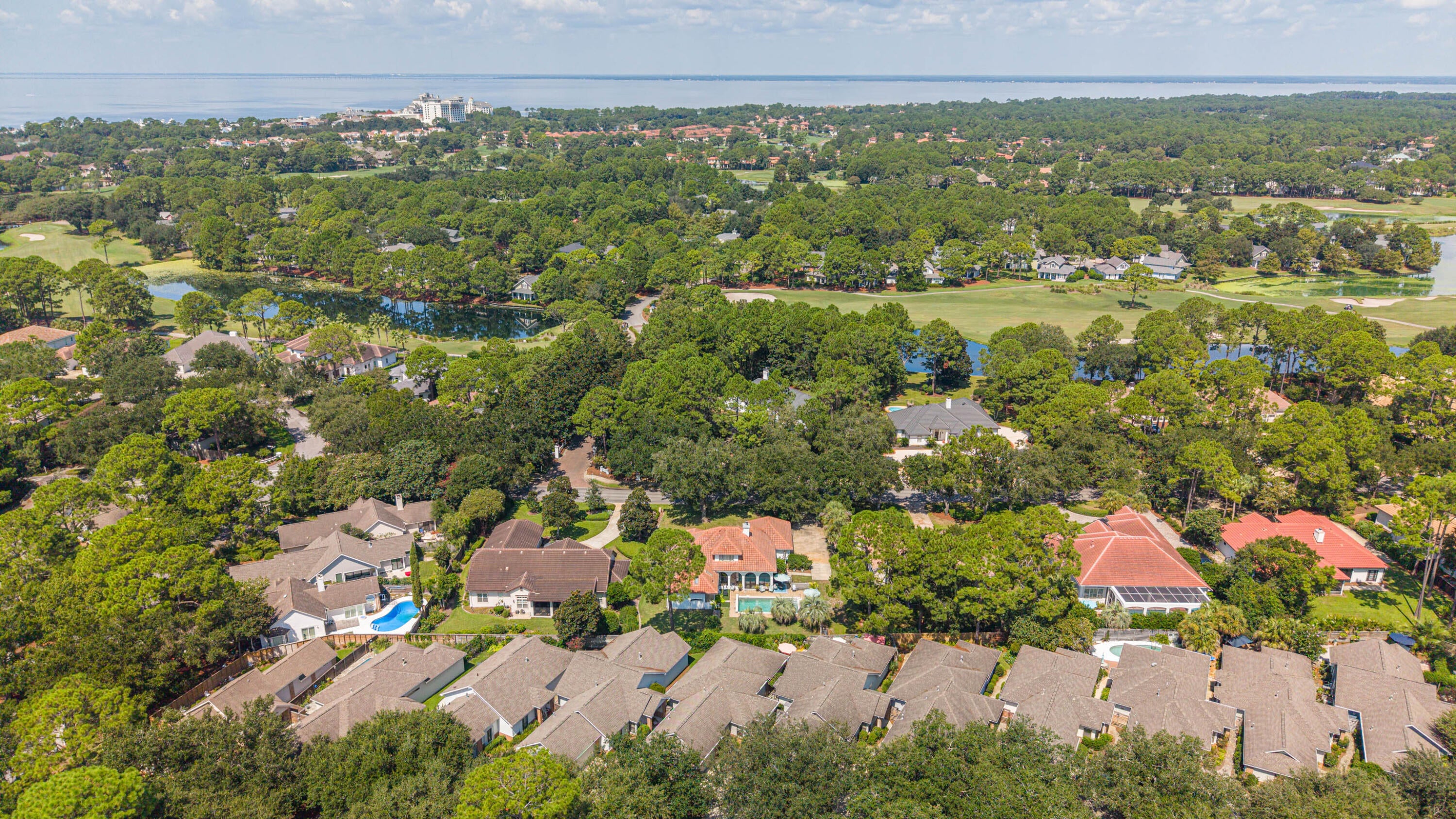 BAYTOWNE AVE EAST - Residential