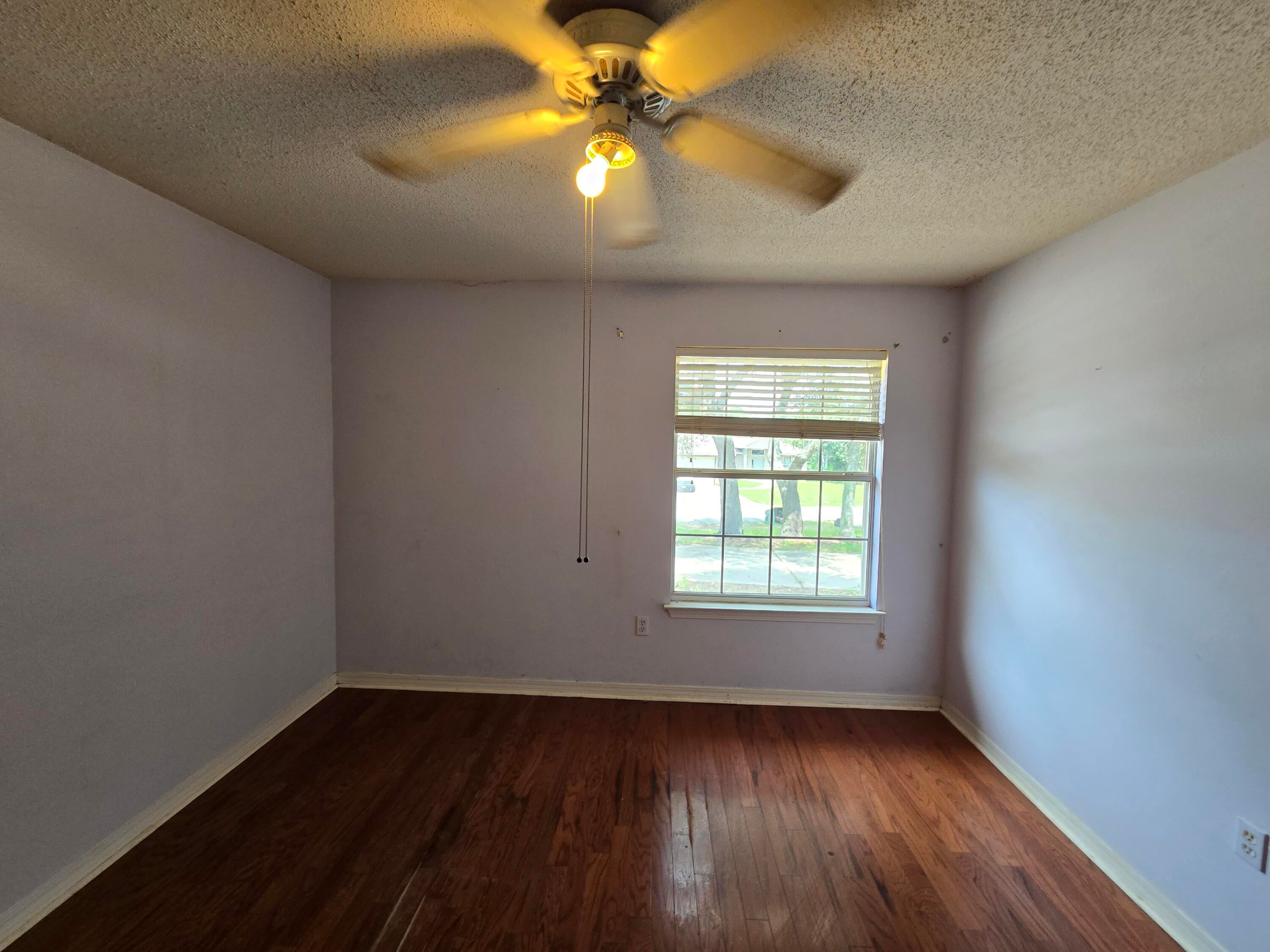 HICKORY SHORES - Residential