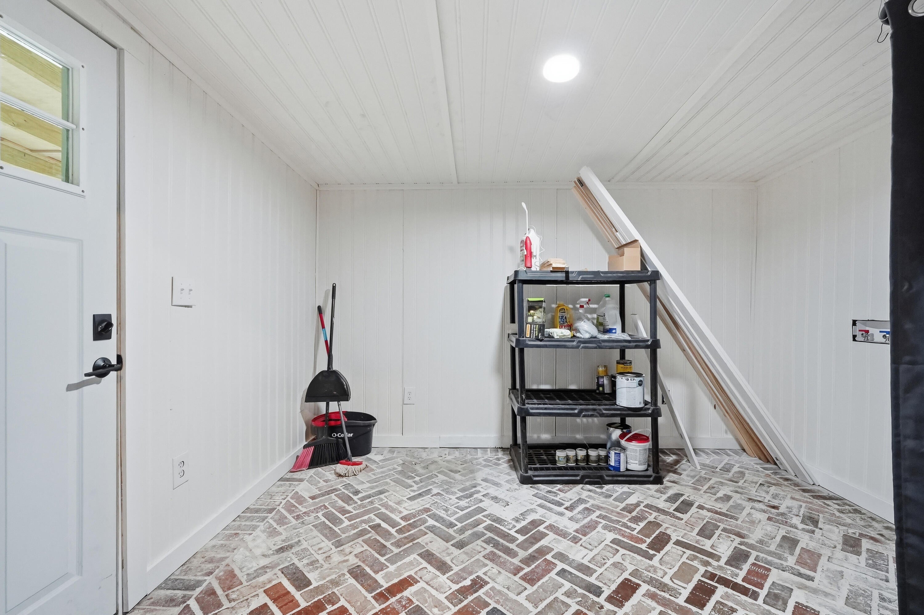 METES & BOUNDS - Residential Lease
