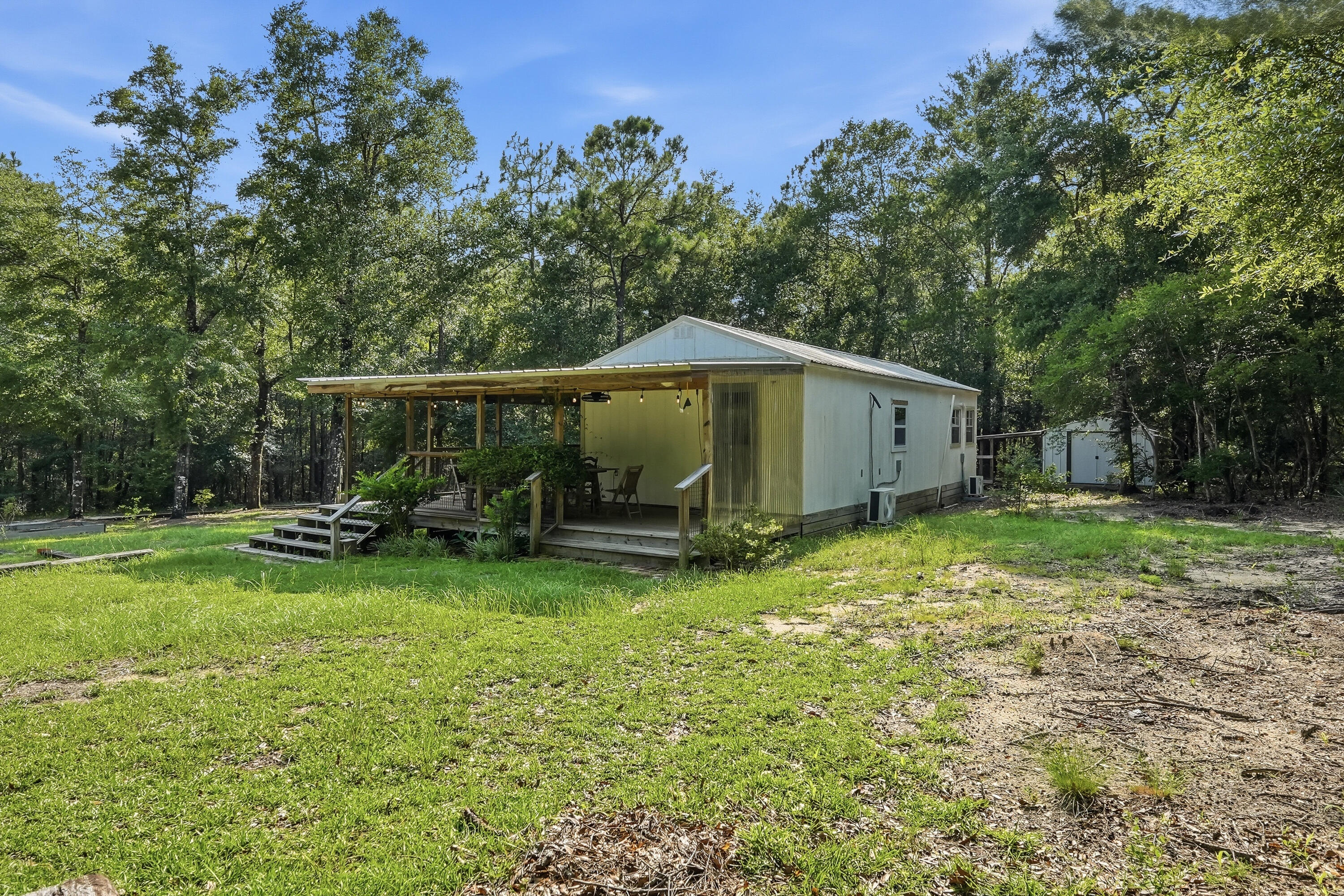METES & BOUNDS - Residential Lease