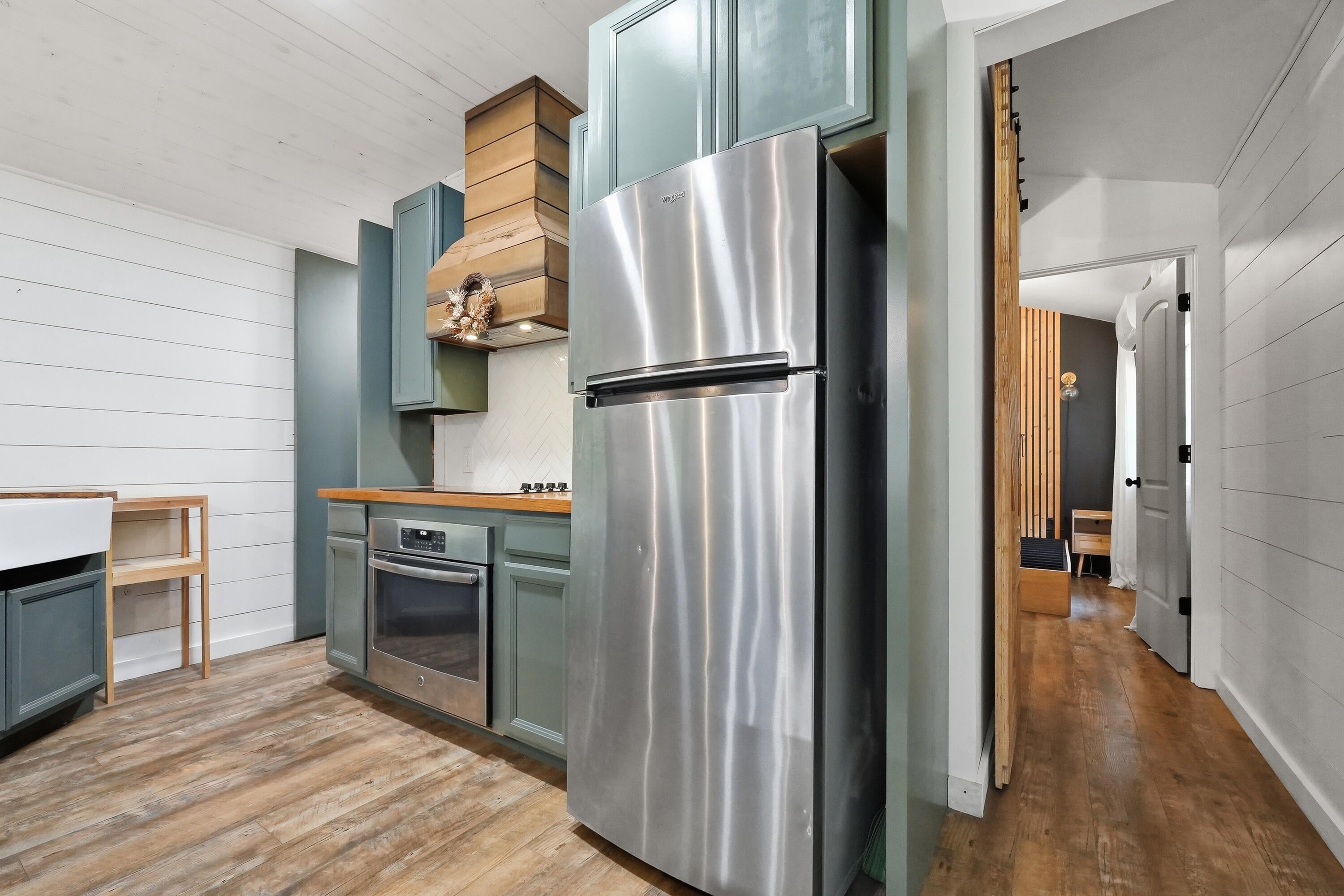 METES & BOUNDS - Residential Lease