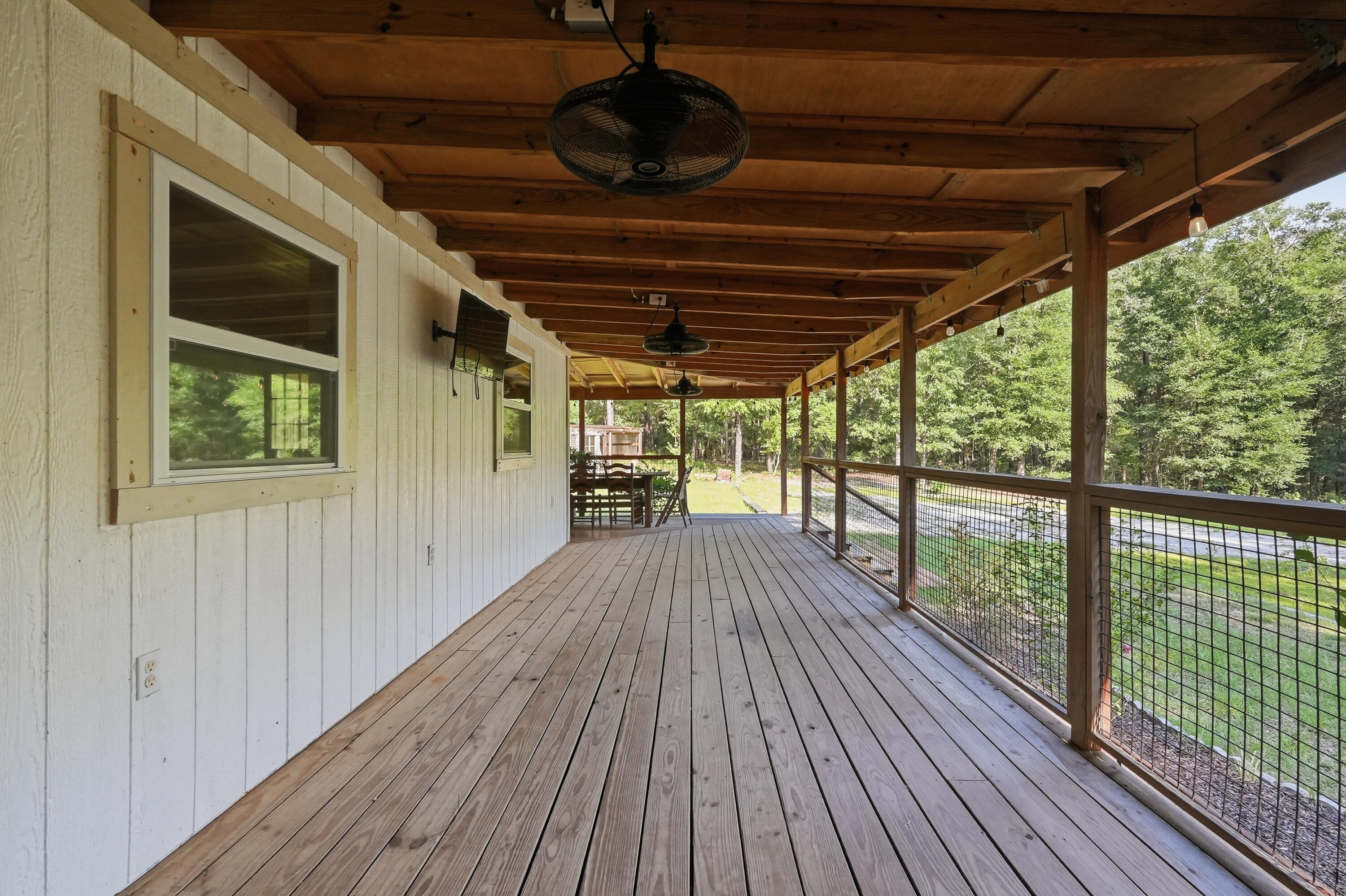 METES & BOUNDS - Residential Lease