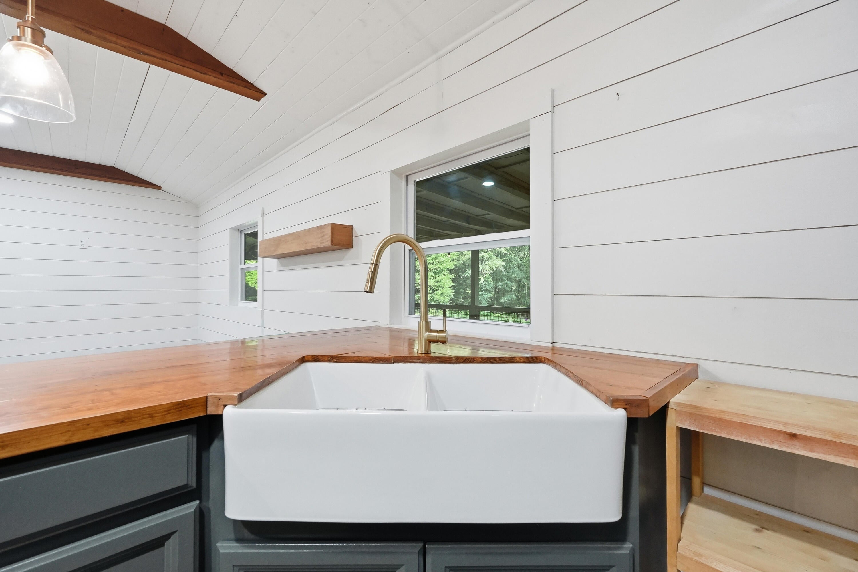 METES & BOUNDS - Residential Lease