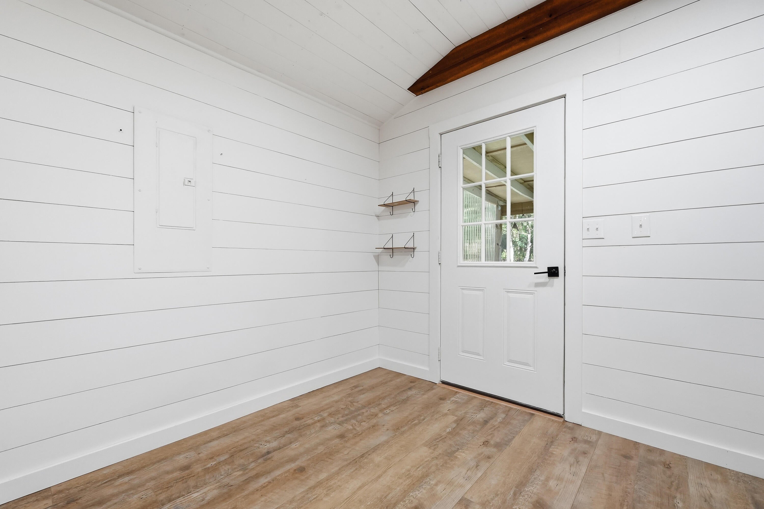 METES & BOUNDS - Residential Lease