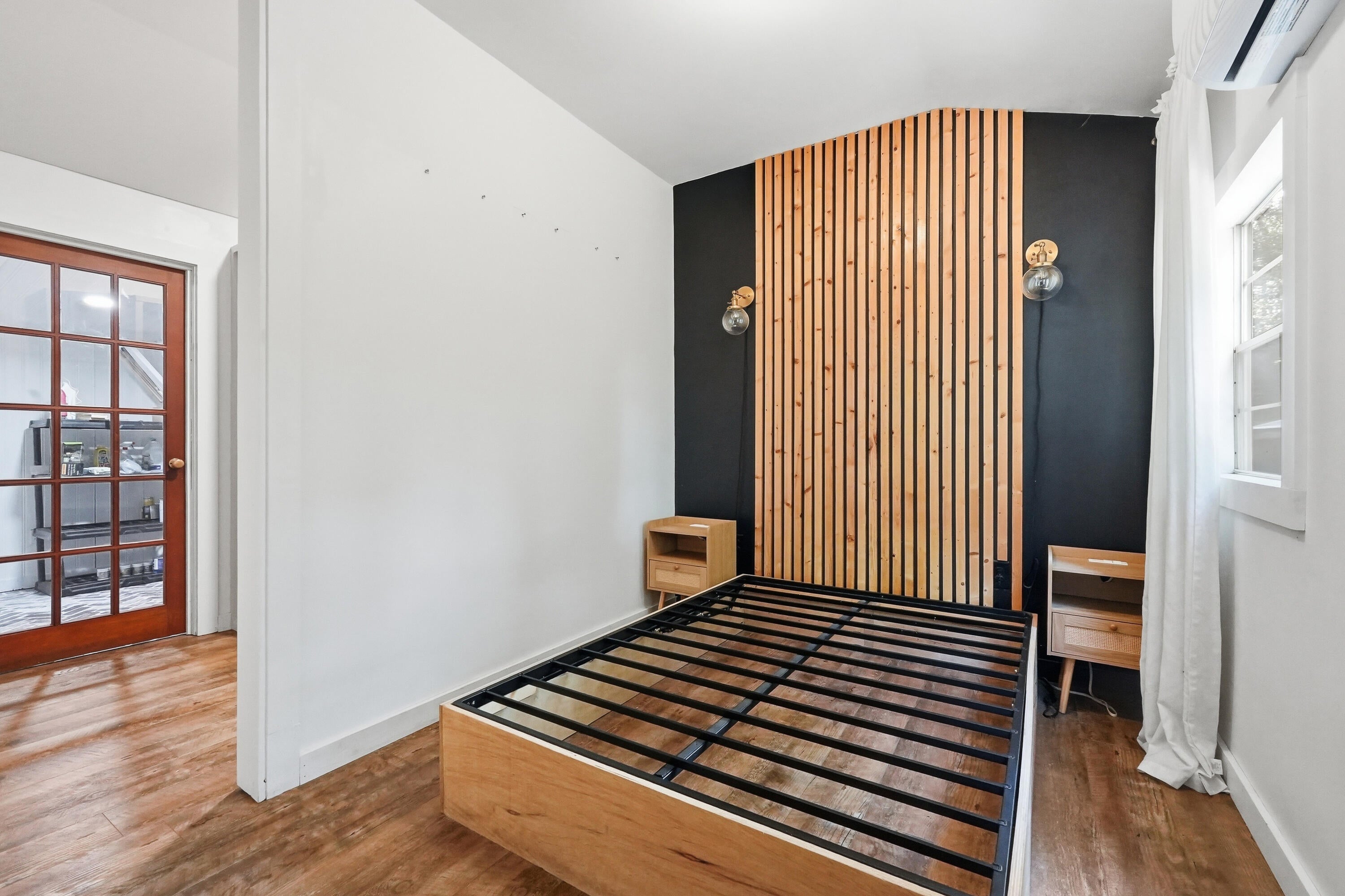METES & BOUNDS - Residential Lease