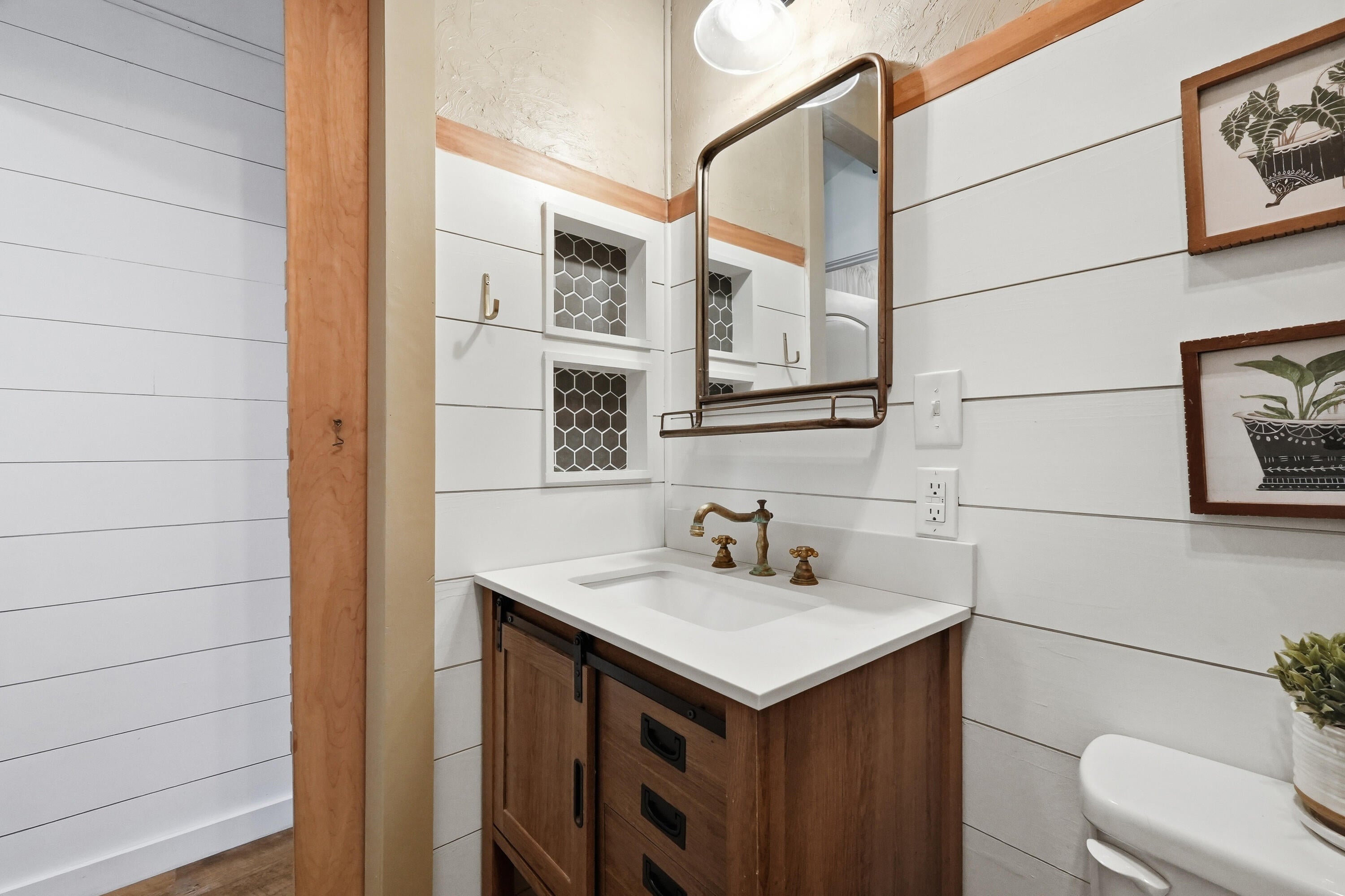 METES & BOUNDS - Residential Lease