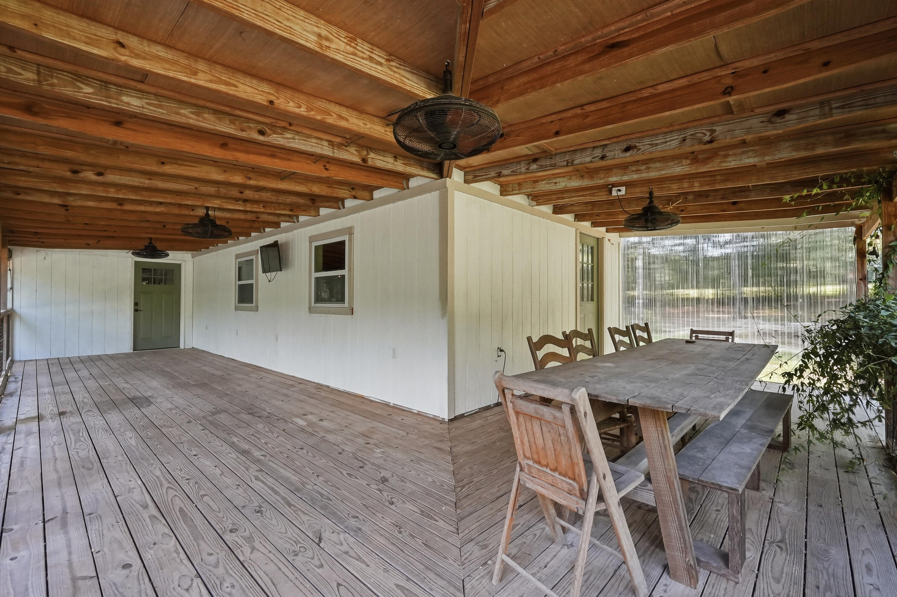 METES & BOUNDS - Residential Lease