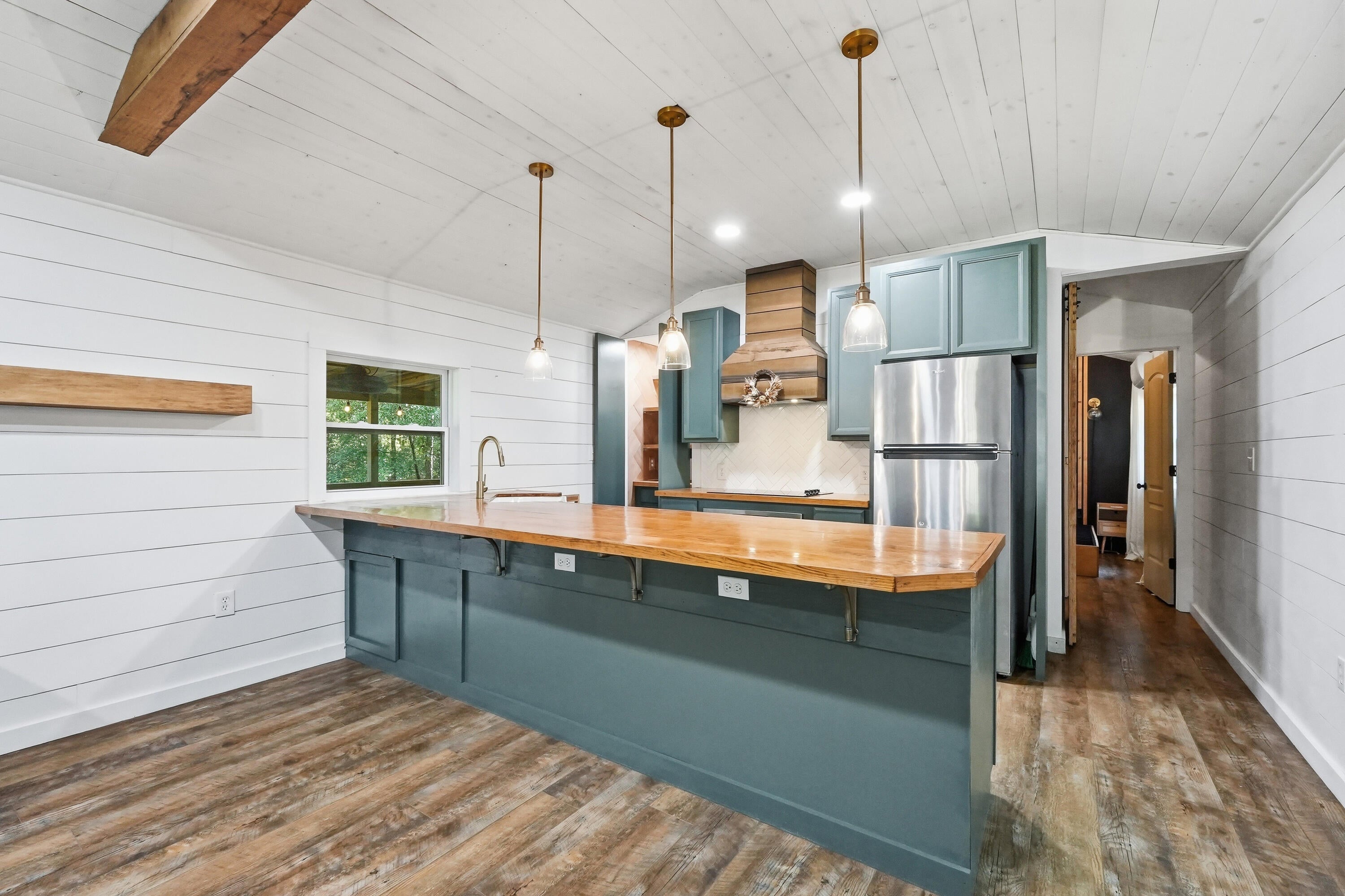 METES & BOUNDS - Residential Lease