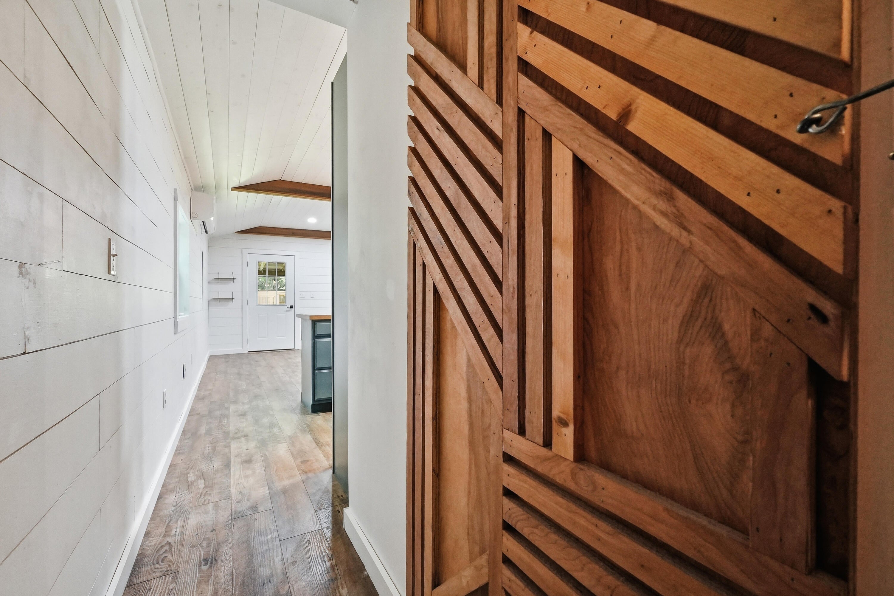 METES & BOUNDS - Residential Lease