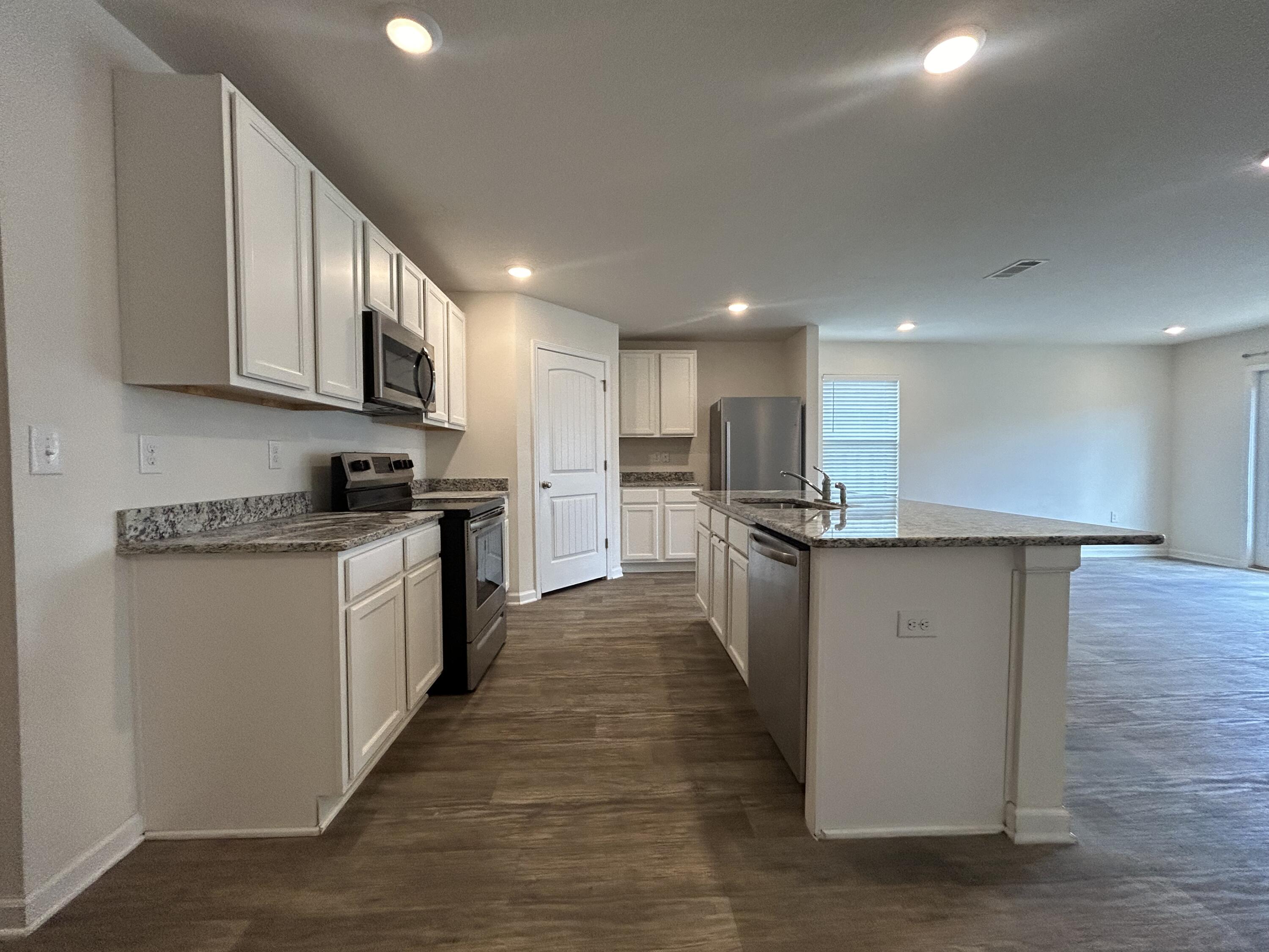 Redstone Commons - Residential Lease