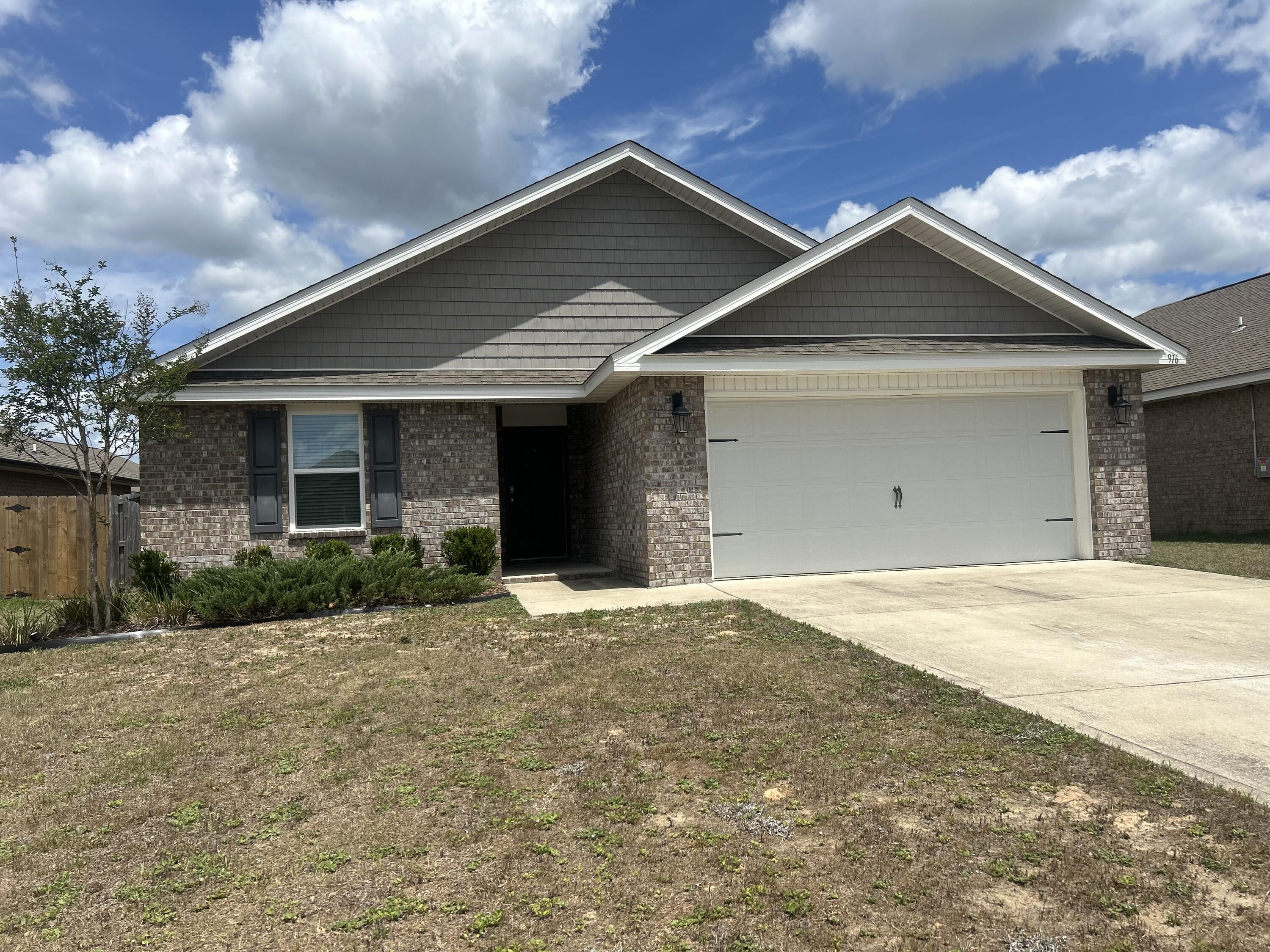 Redstone Commons - Residential Lease