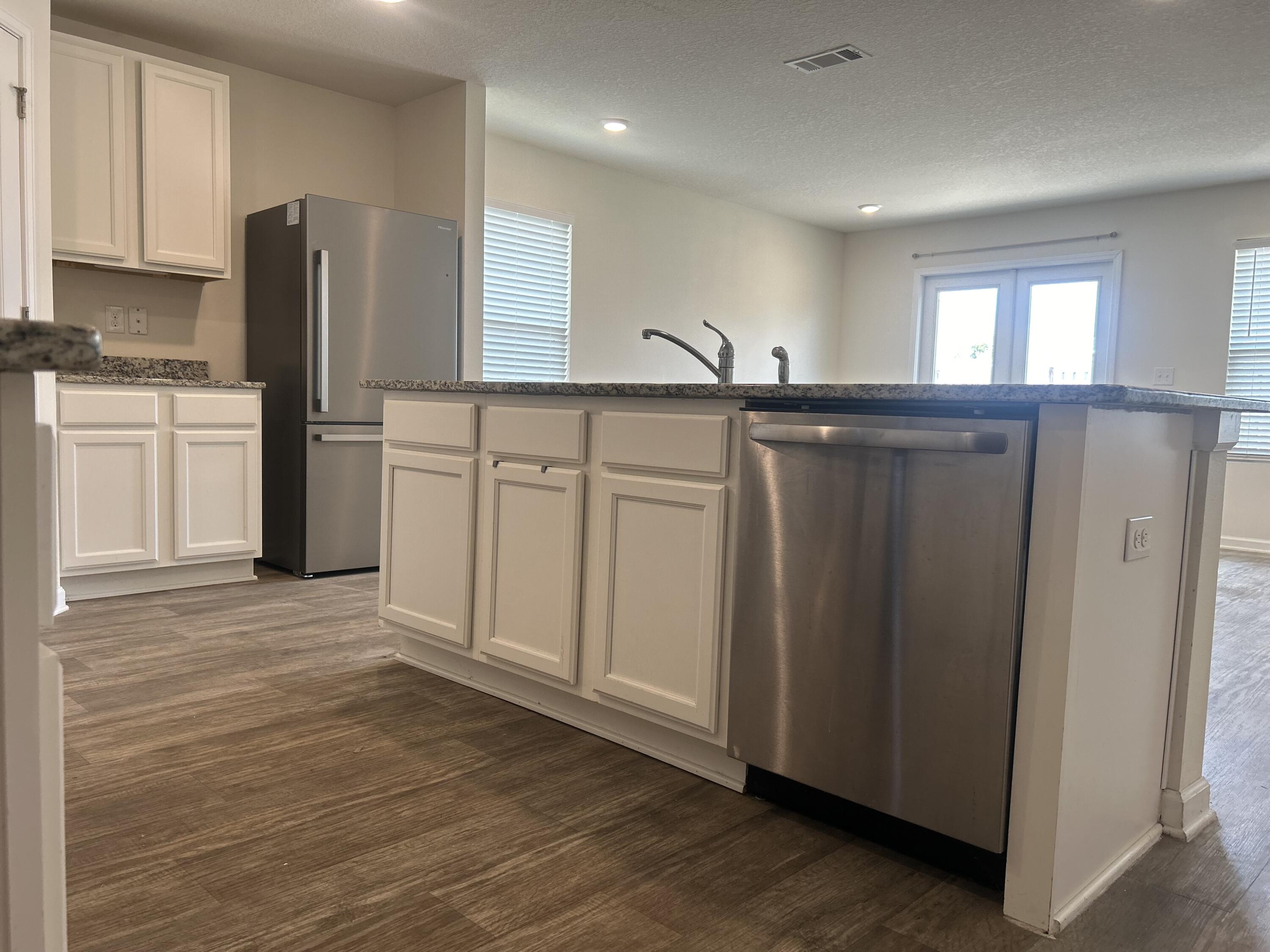 Redstone Commons - Residential Lease