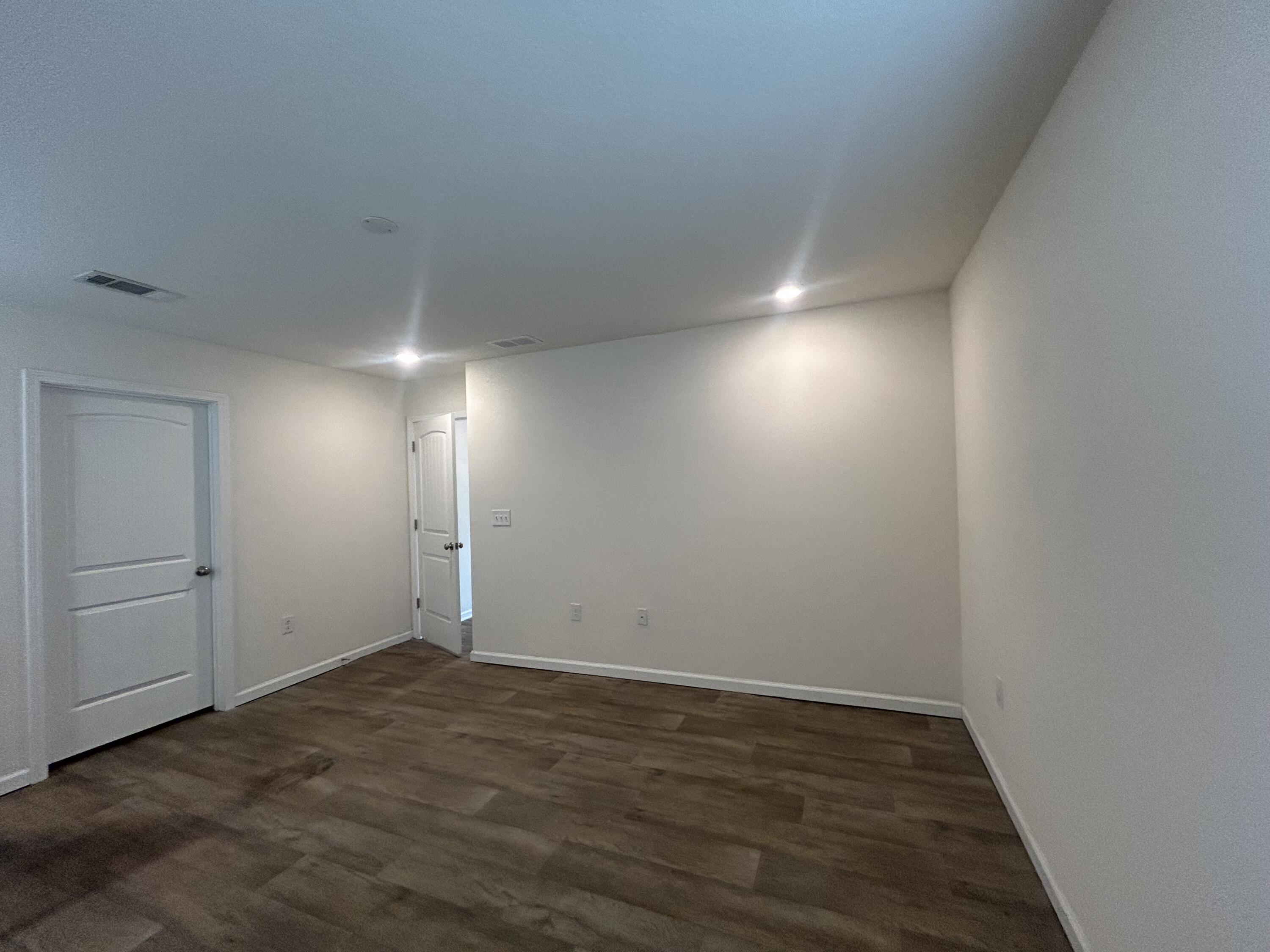 Redstone Commons - Residential Lease