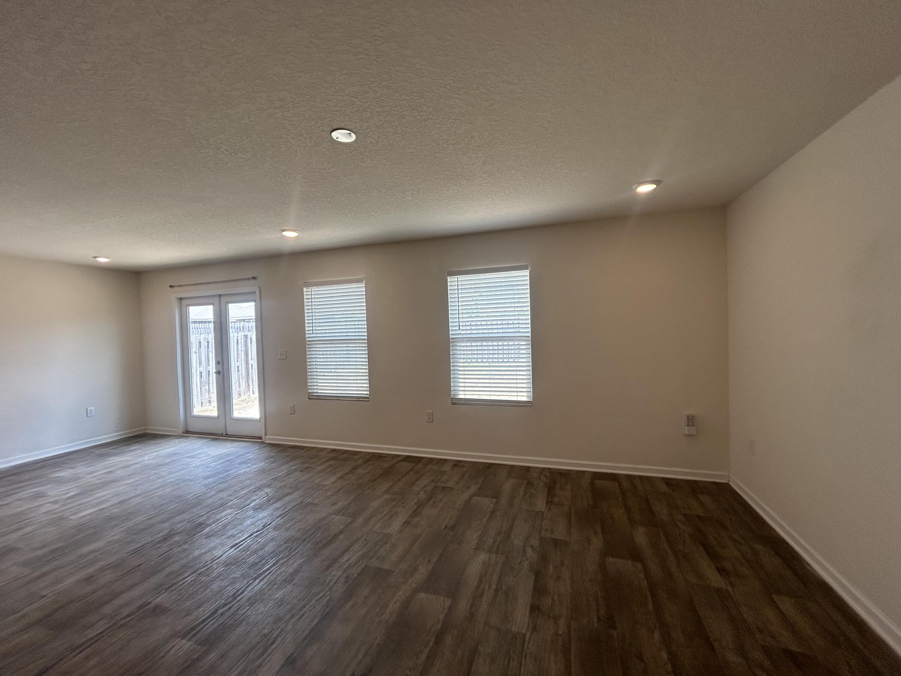 Redstone Commons - Residential Lease