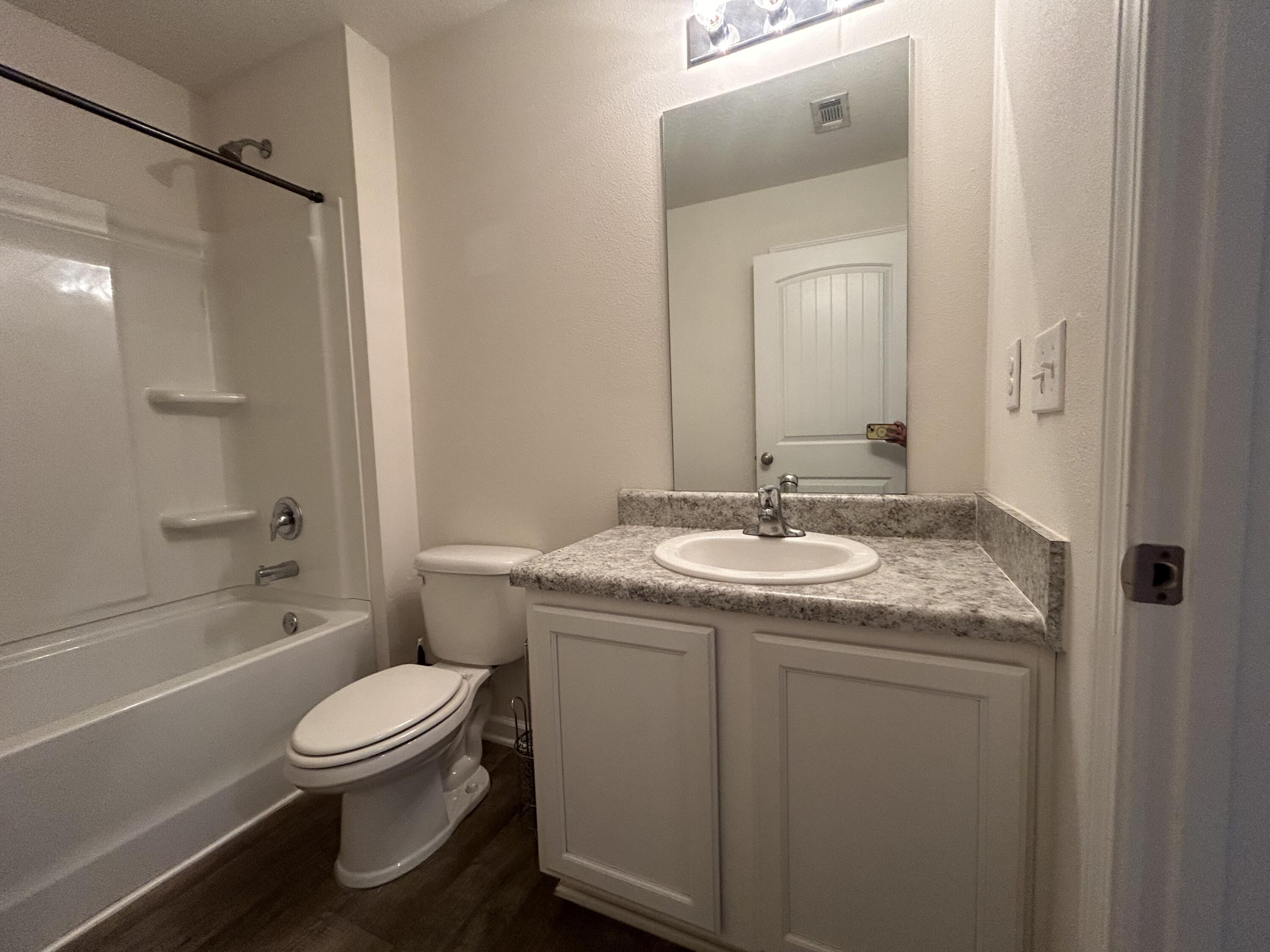 Redstone Commons - Residential Lease
