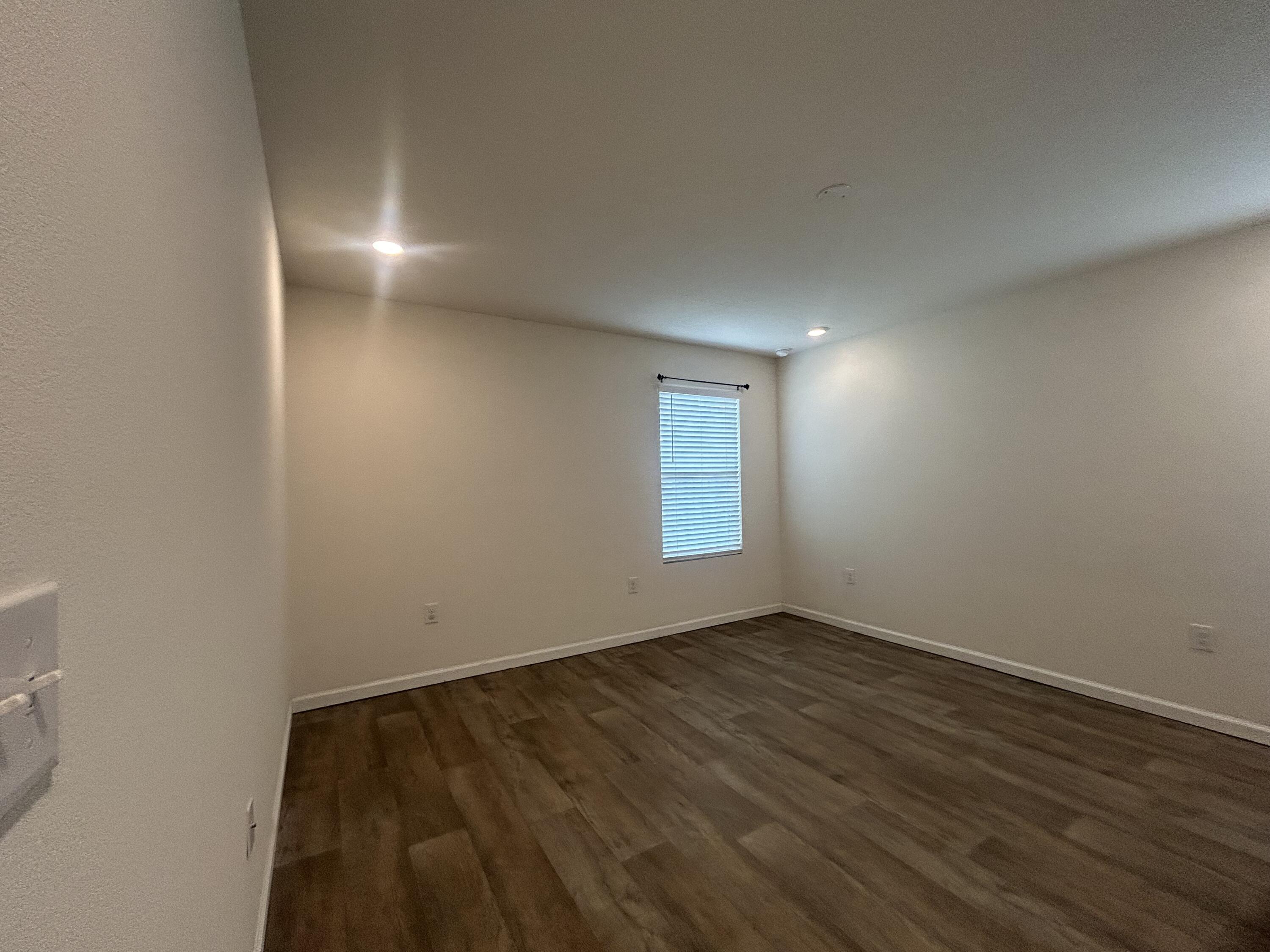 Redstone Commons - Residential Lease