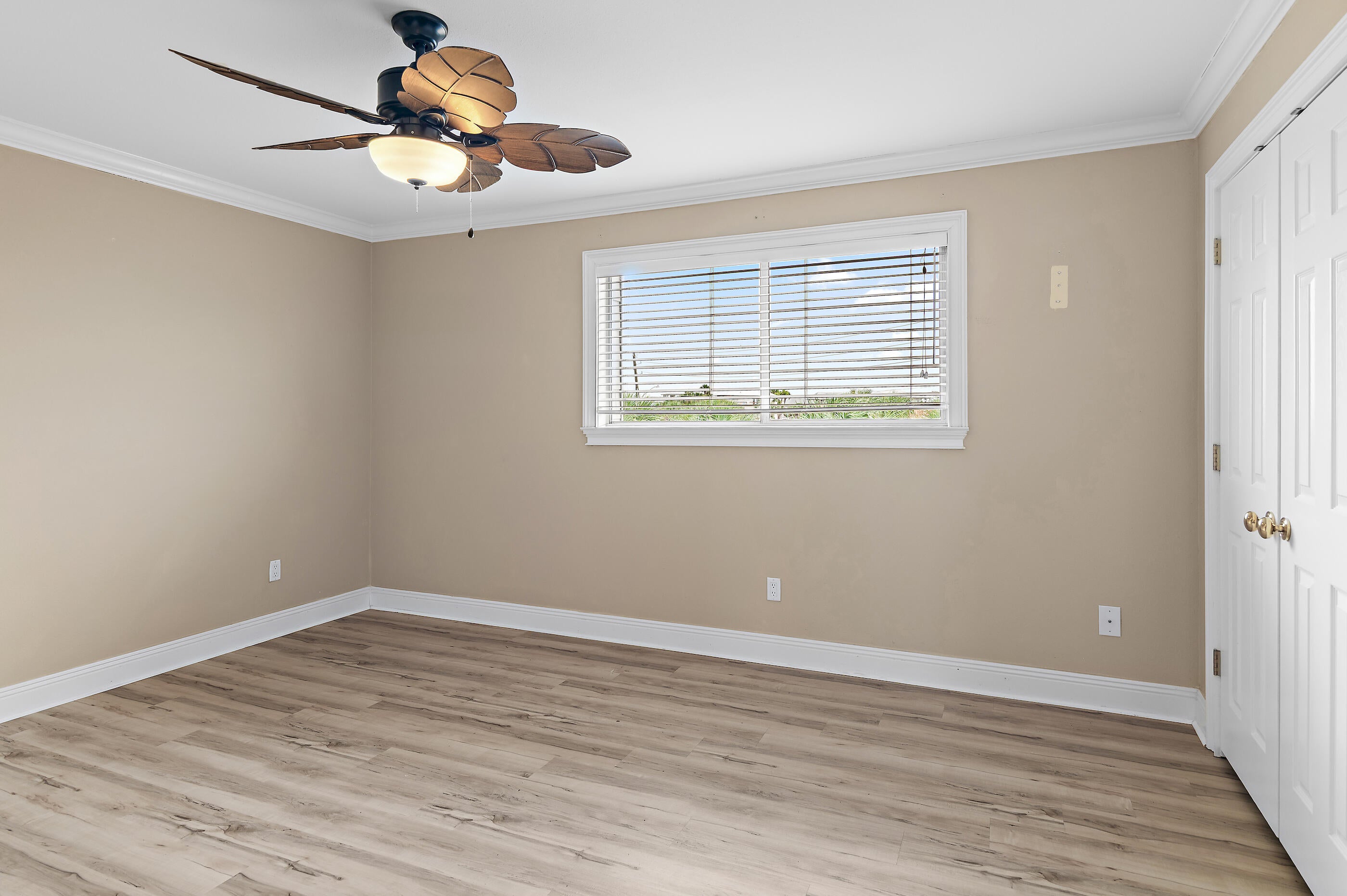 HARBOUR TOWNE - Residential