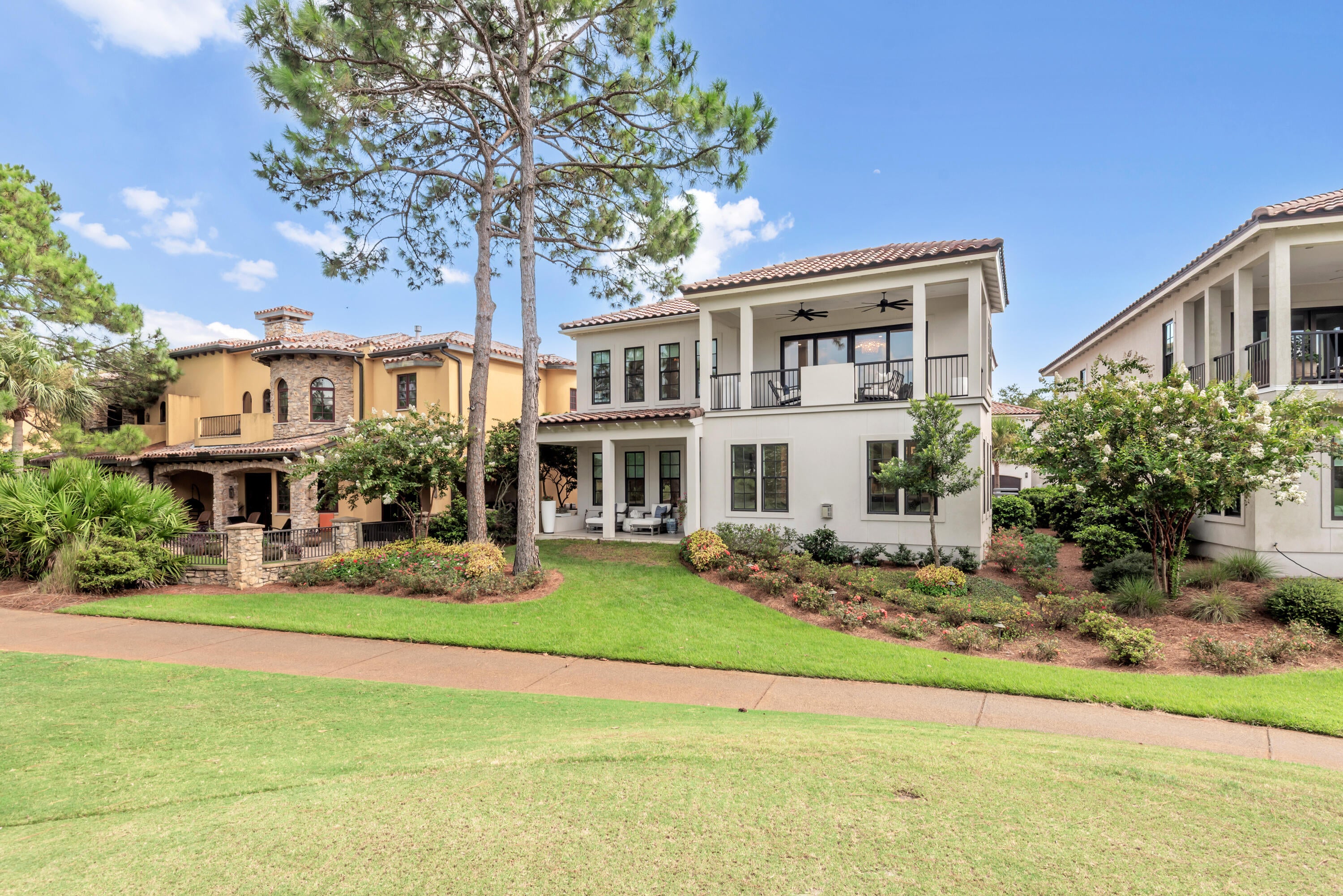 TUSCANA - Residential