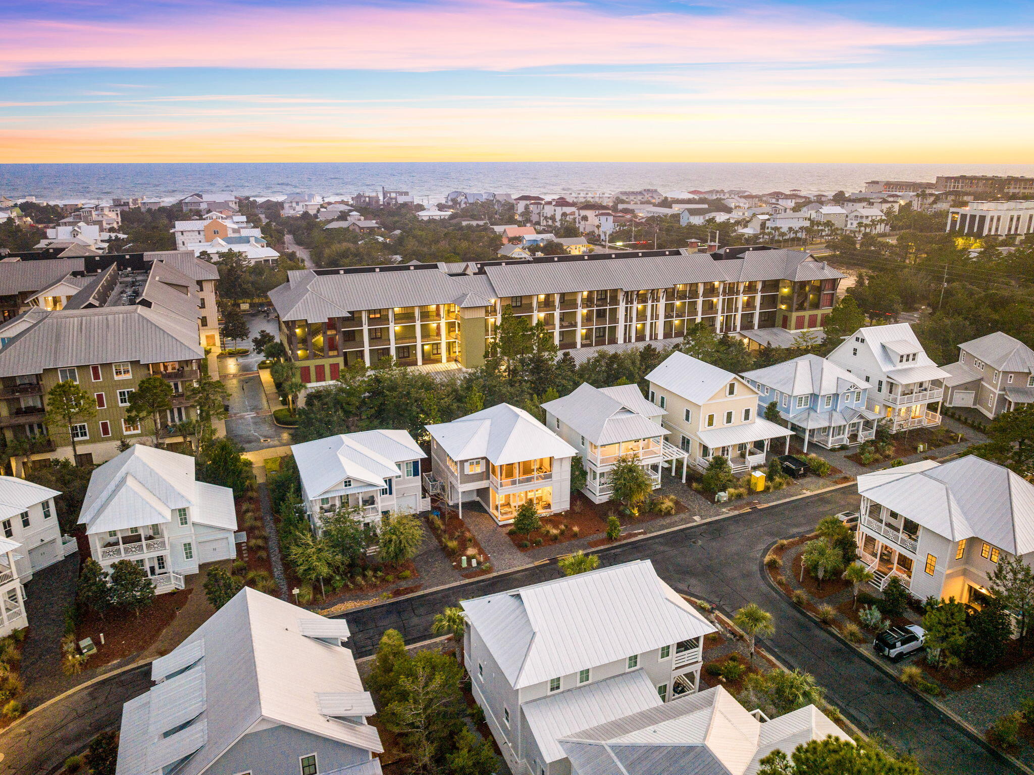LAKESIDE AT BLUE MOUNTAIN BEACH - Residential