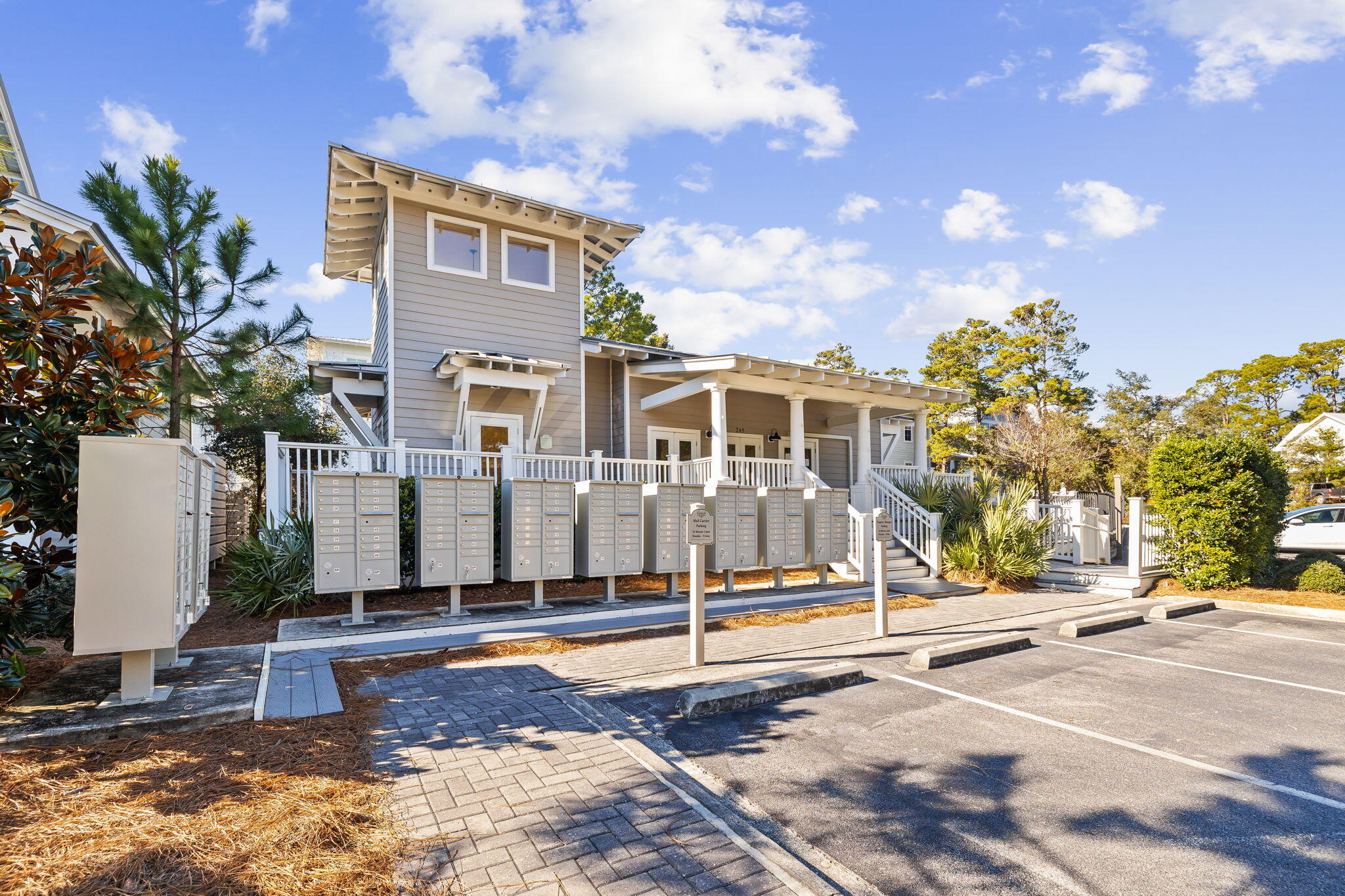 LAKESIDE AT BLUE MOUNTAIN BEACH - Residential