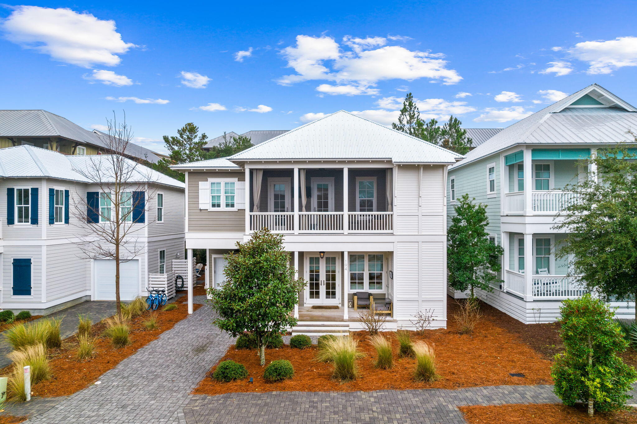 LAKESIDE AT BLUE MOUNTAIN BEACH - Residential