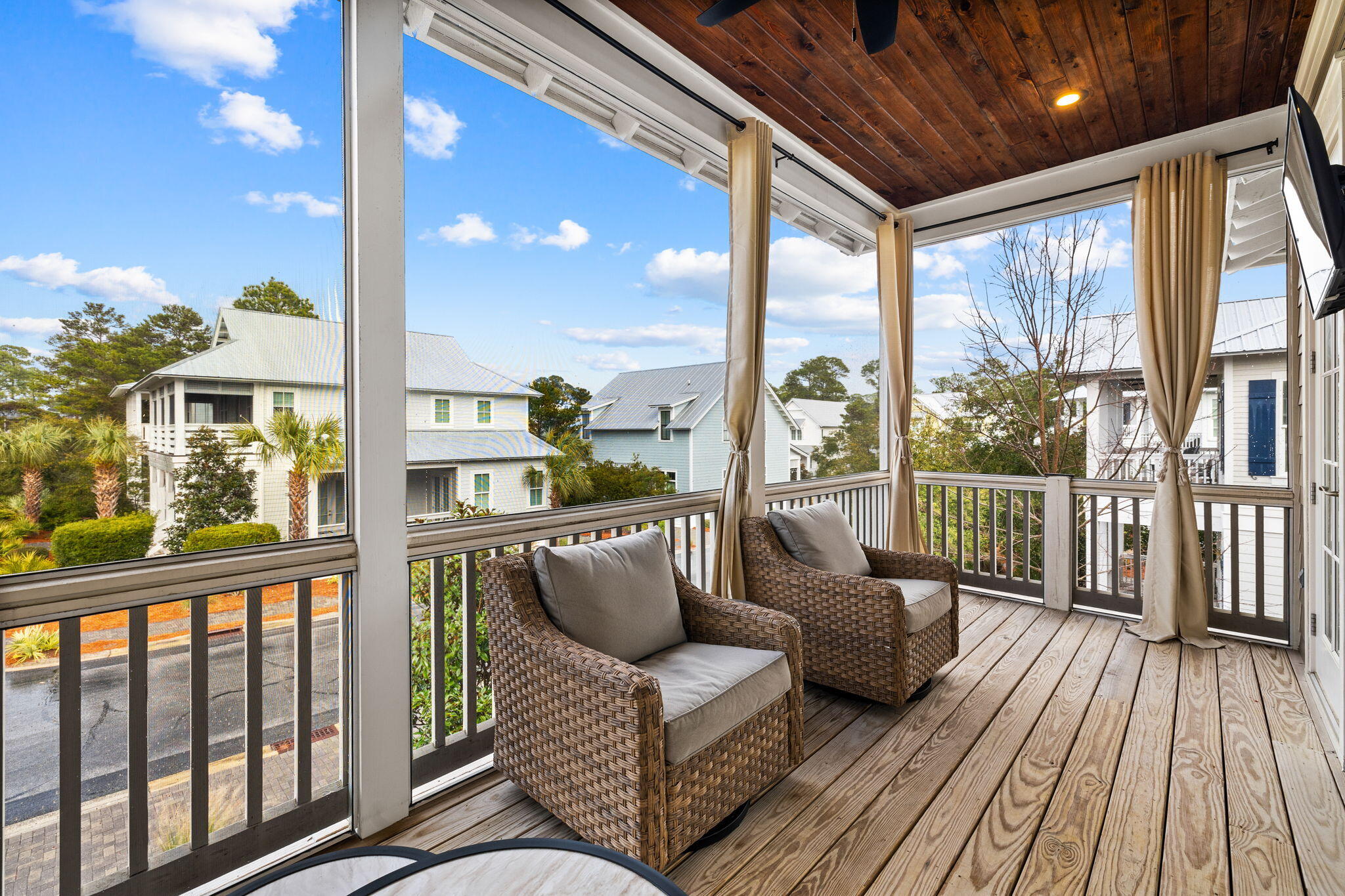 LAKESIDE AT BLUE MOUNTAIN BEACH - Residential