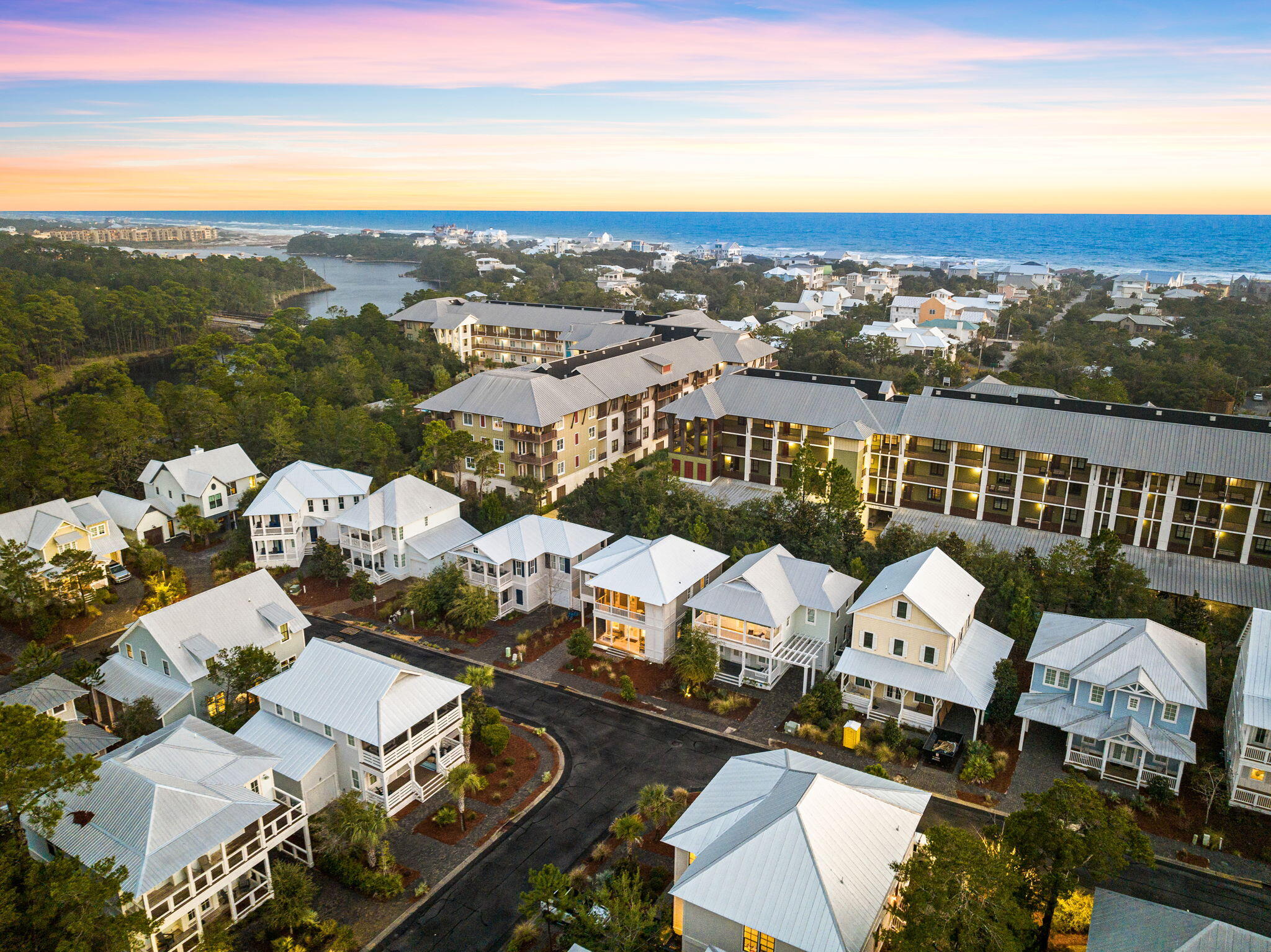 LAKESIDE AT BLUE MOUNTAIN BEACH - Residential