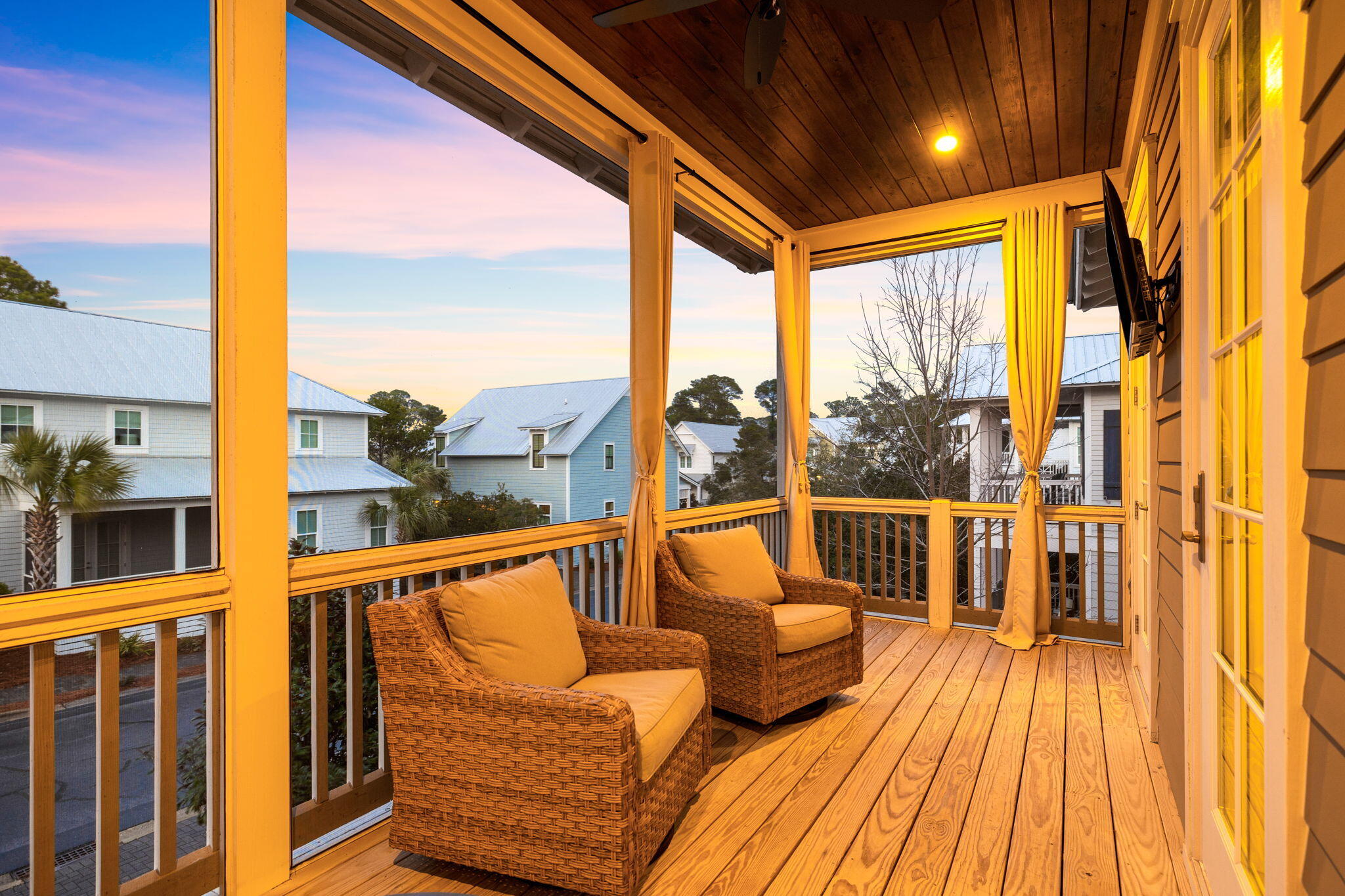 LAKESIDE AT BLUE MOUNTAIN BEACH - Residential
