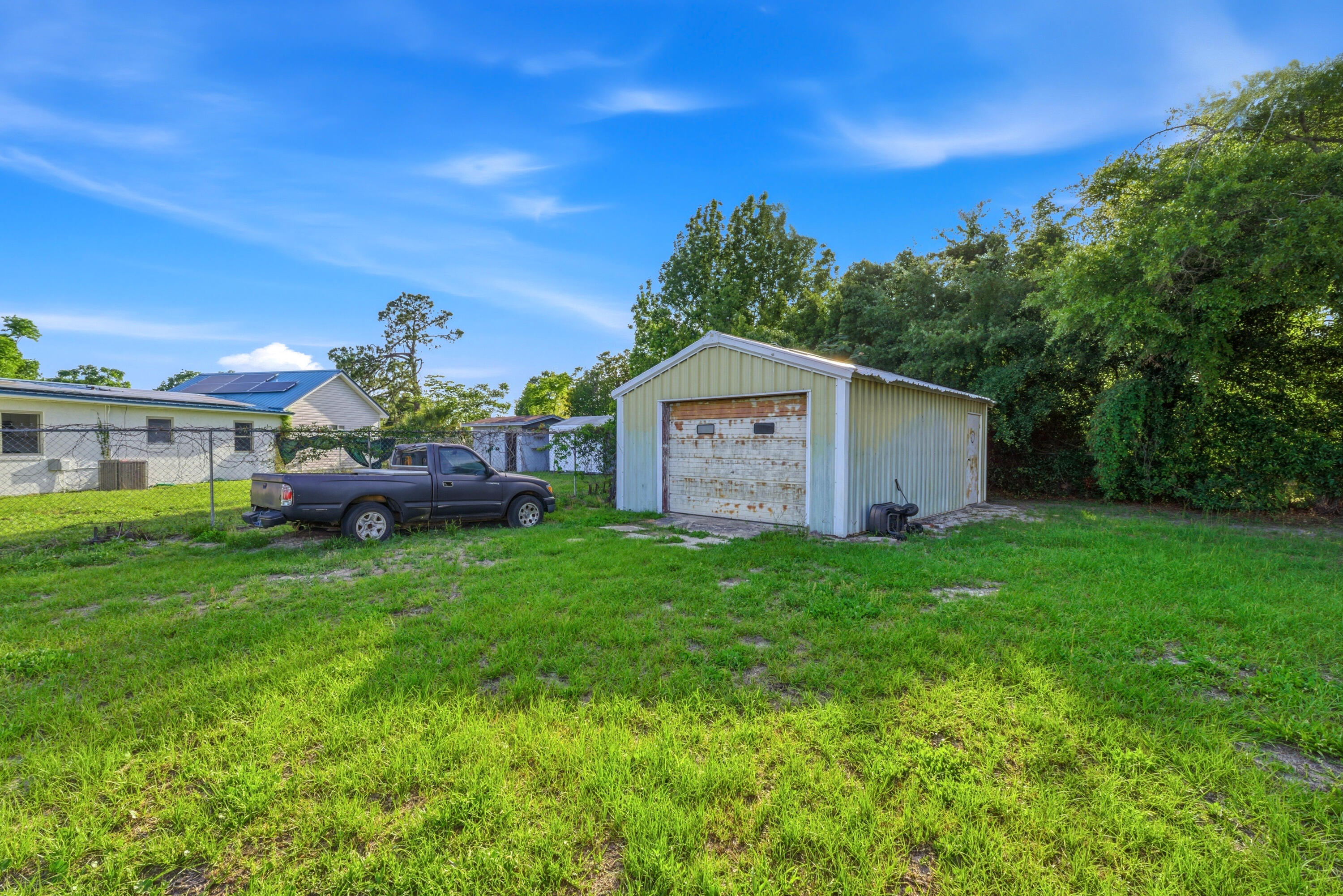 NO RECORDED SUBDIVISION - Residential